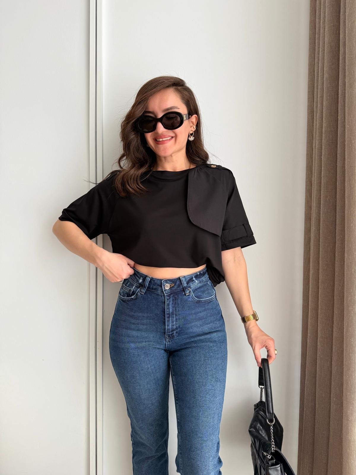 Siyah Omuz Detaylı Tshirt 28503