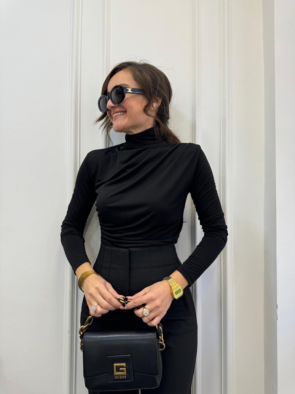 Siyah Omuz Drape Detaylı Tasarım Bluz 7043