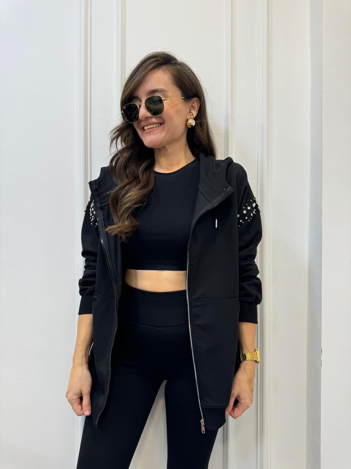Siyah Omuz Taşlı Şardonlu Fermuarlı Sweatshırt 35294