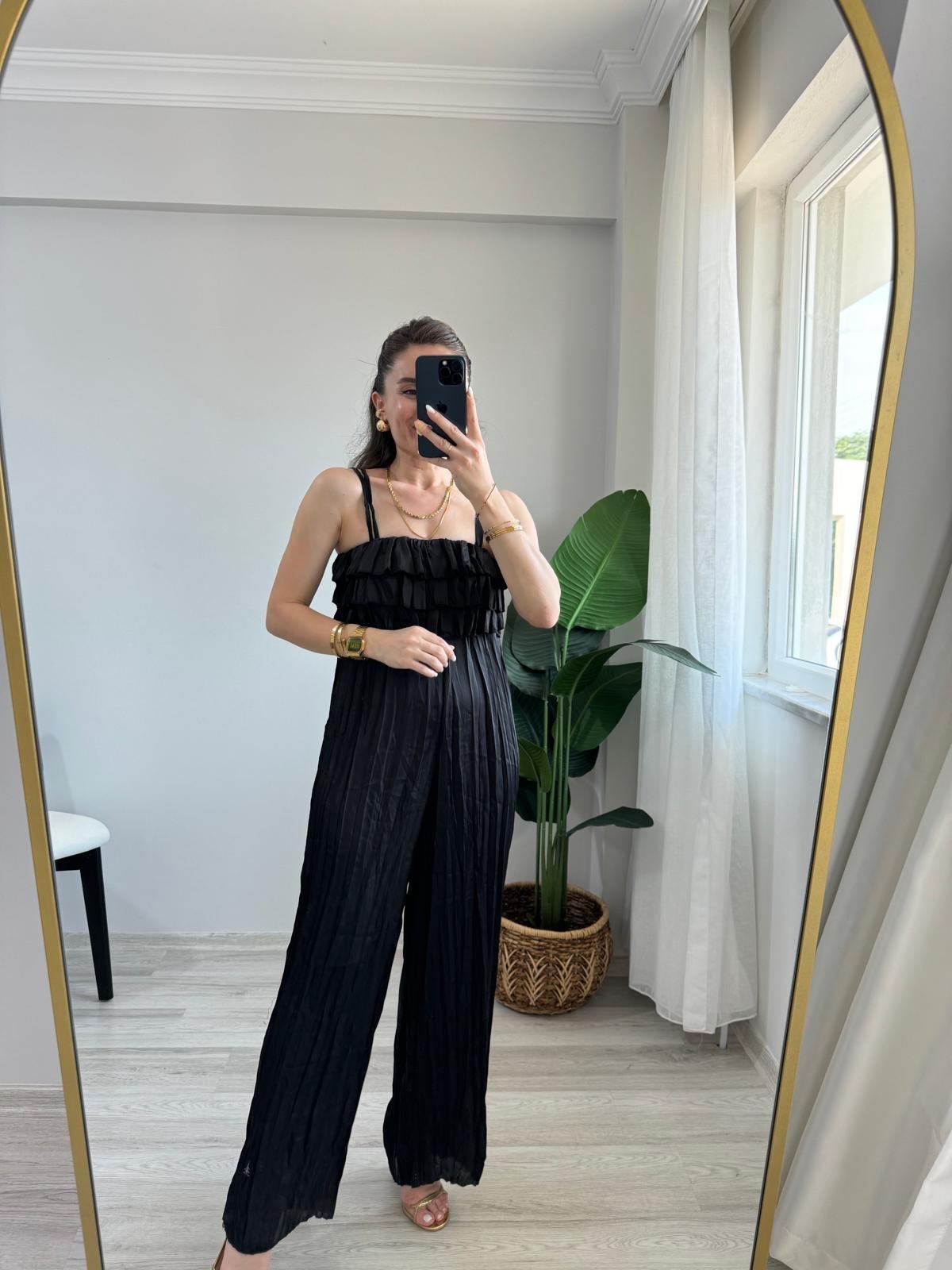 Siyah Önü Fırfır Detaylı Saten Tulum 6426