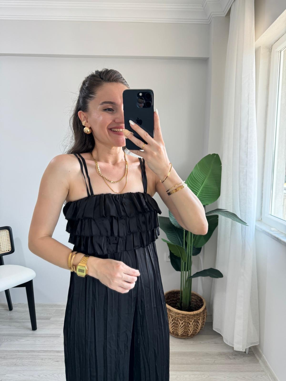 Siyah Önü Fırfır Detaylı Saten Tulum 6426