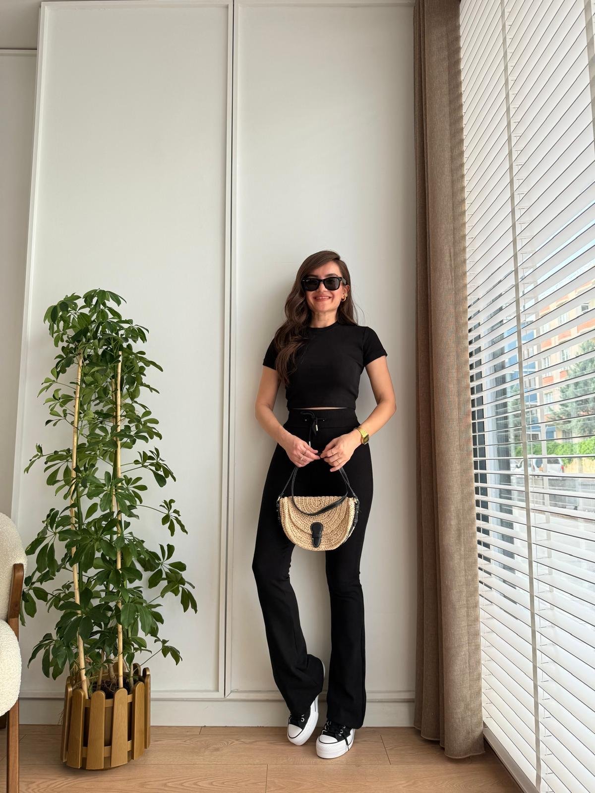 Siyah Orjinal Marka Bluz Pantolon Takım 133