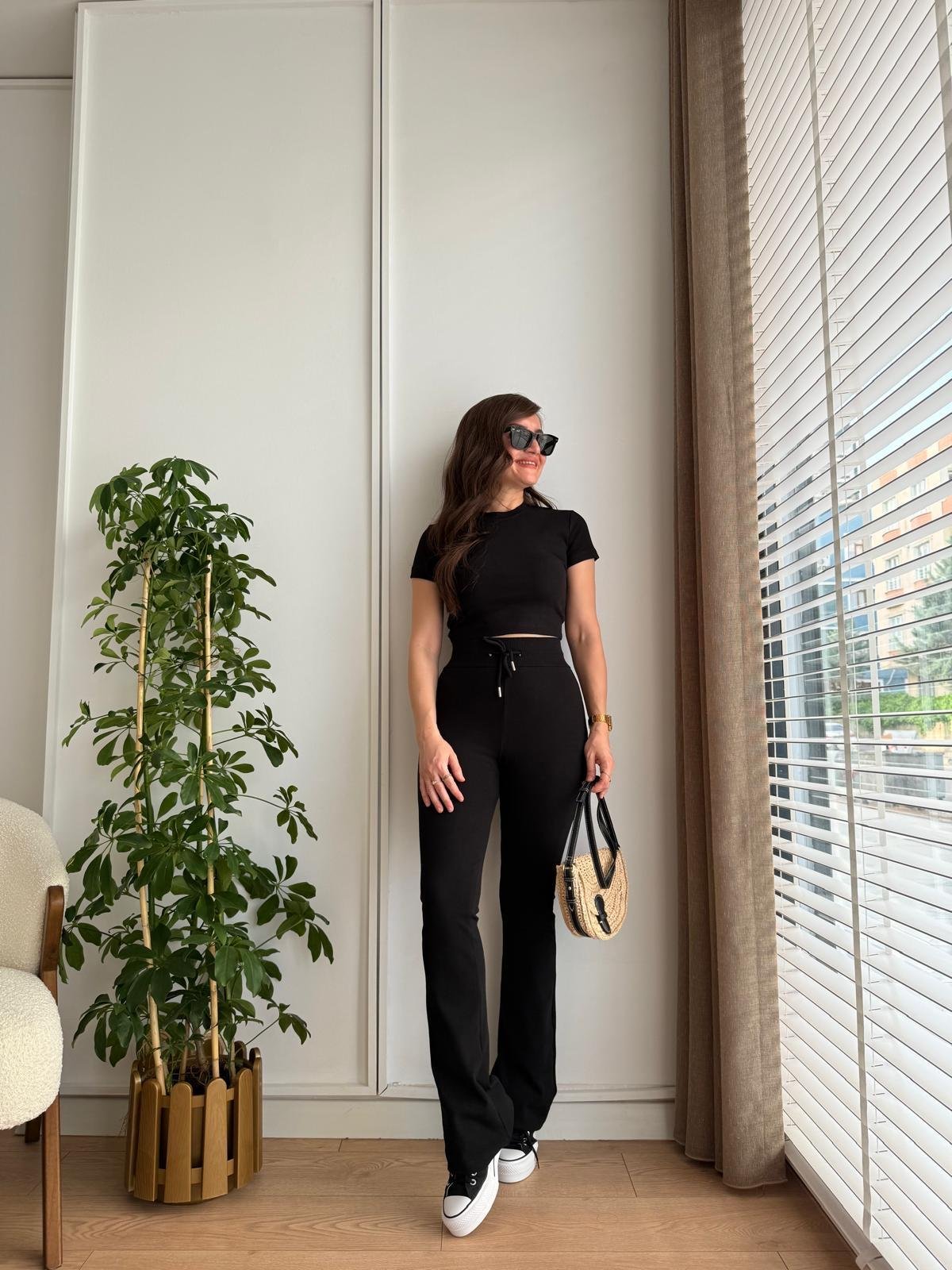 Siyah Orjinal Marka Bluz Pantolon Takım 133