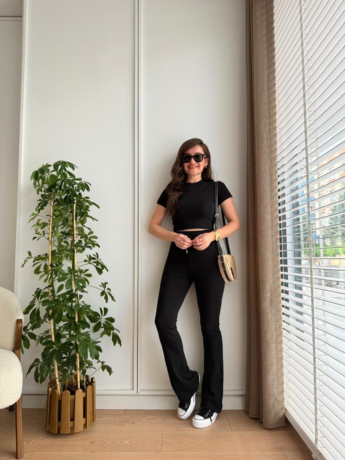 Siyah Orjinal Marka Bluz Pantolon Takım 133