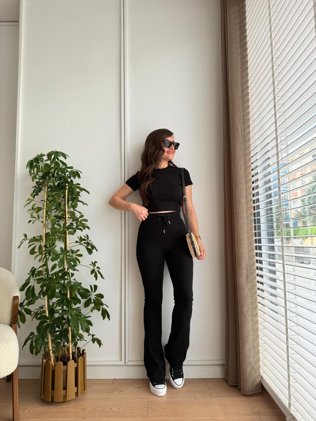 Siyah Orjinal Marka Bluz Pantolon Takım 133