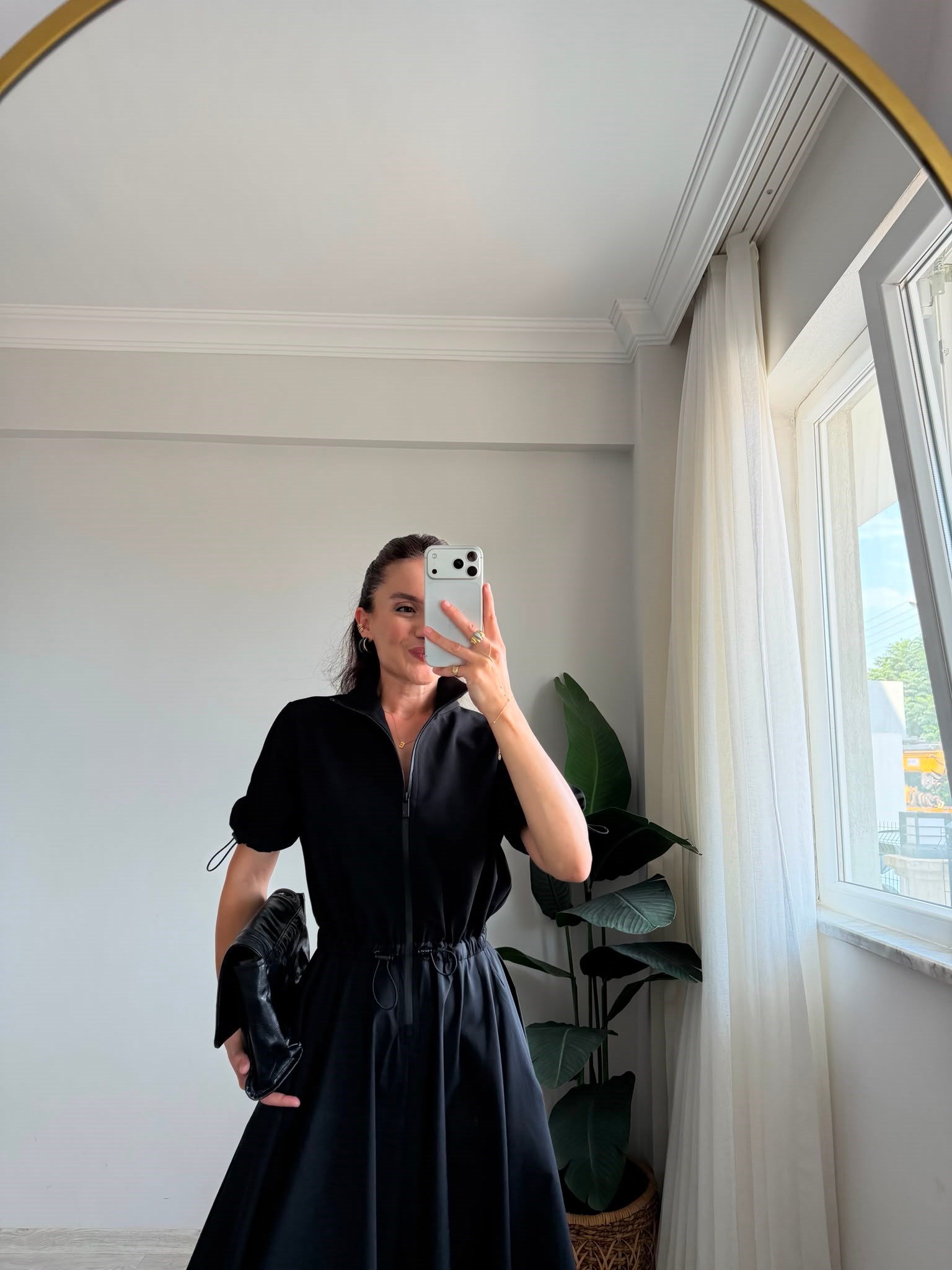 Siyah Orjinal Model Önü Zincirli Lastikli Elbise 37724