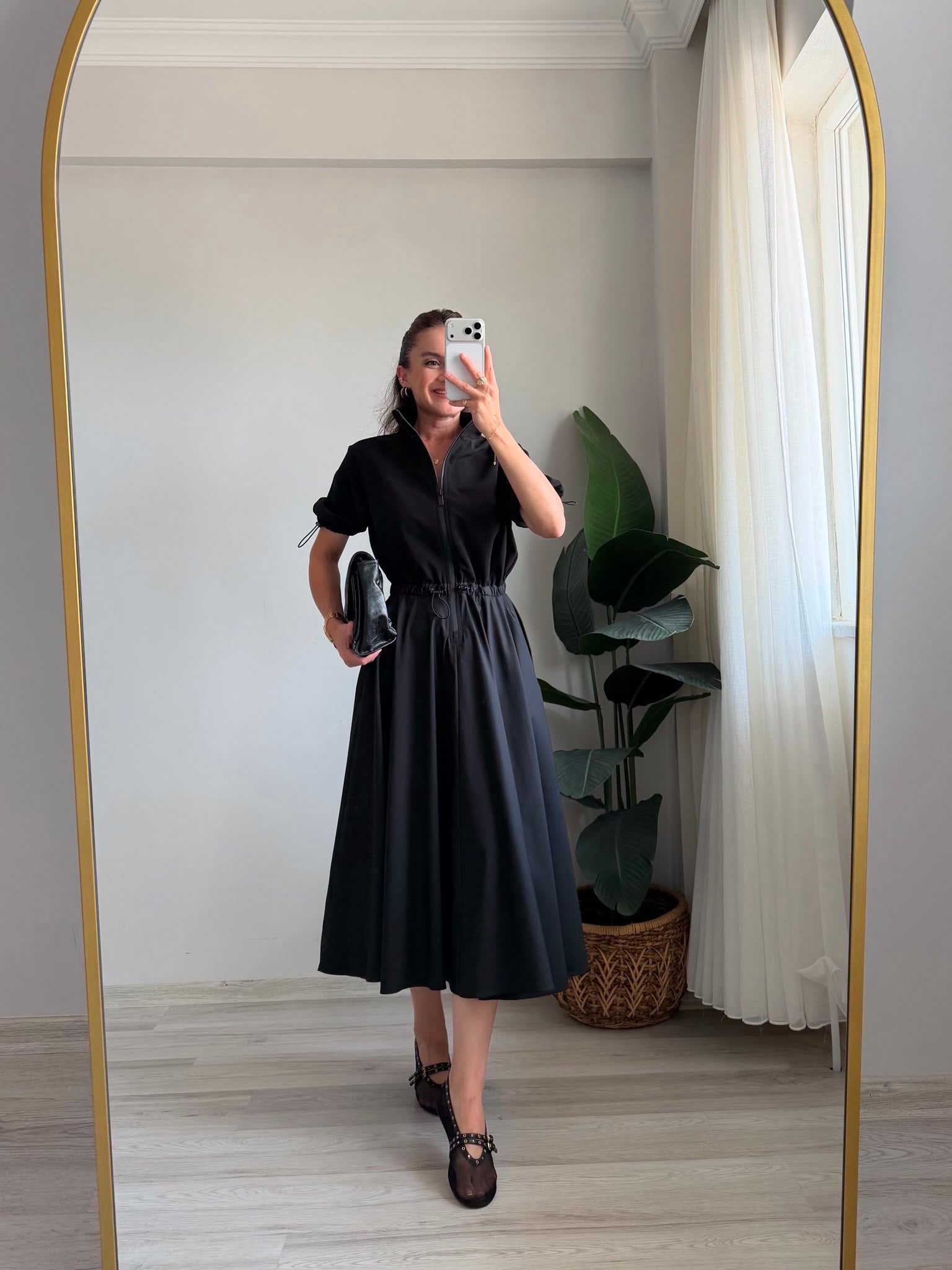 Siyah Orjinal Model Önü Zincirli Lastikli Elbise 37724