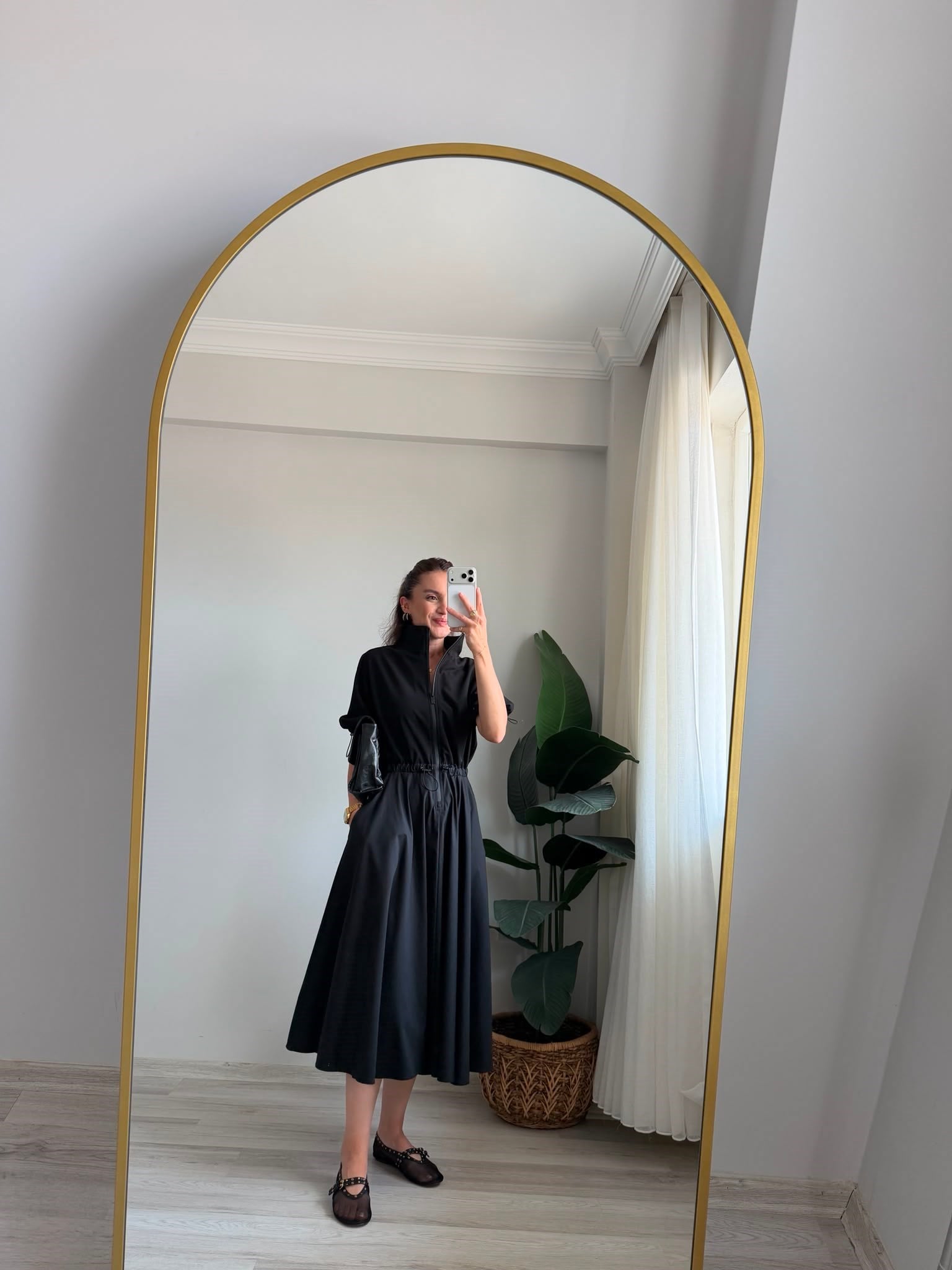 Siyah Orjinal Model Önü Zincirli Lastikli Elbise 37724