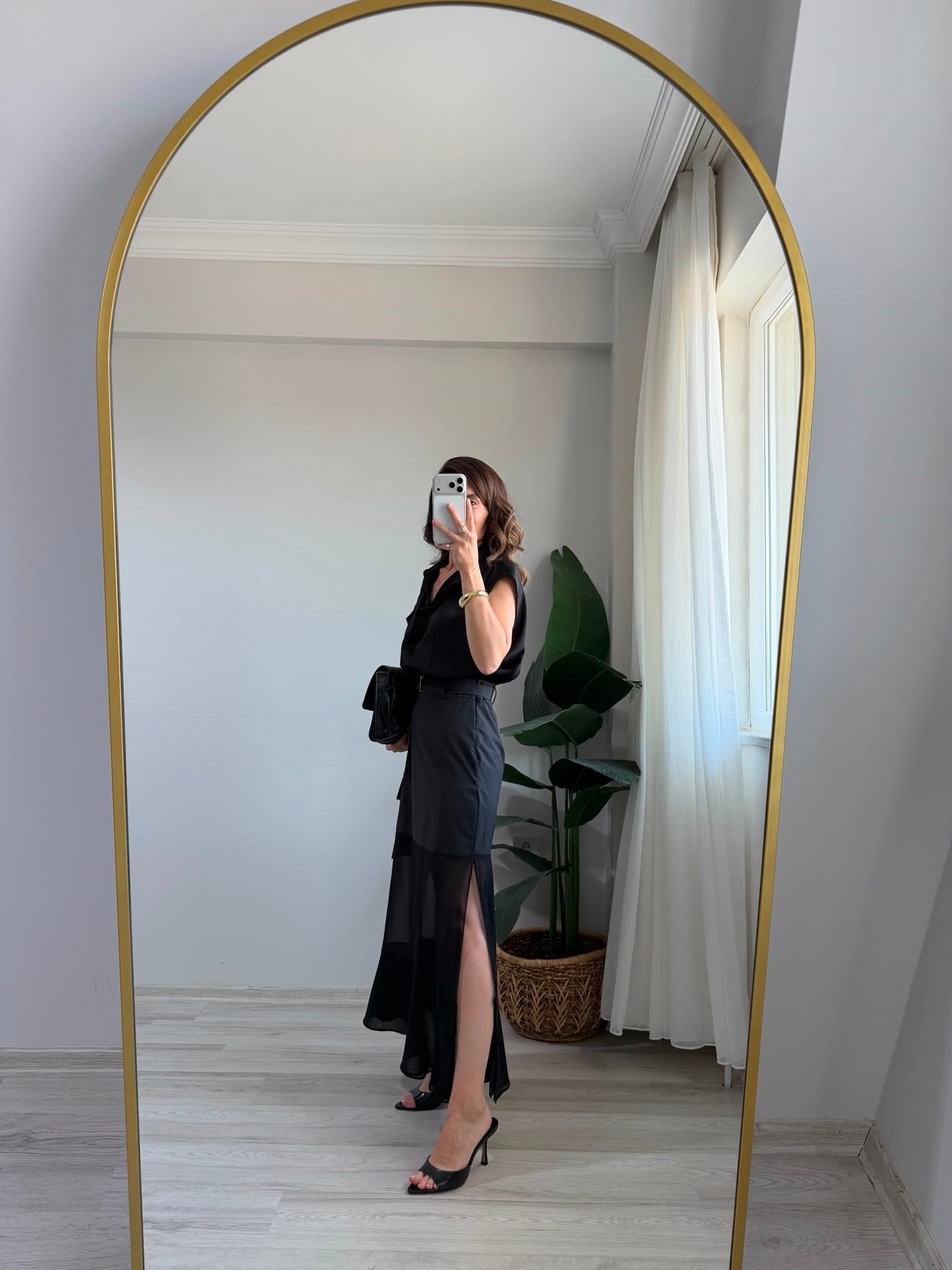 Siyah Orjinal Model Şifon Detaylı Kemerli Tasarım Elbise 37617