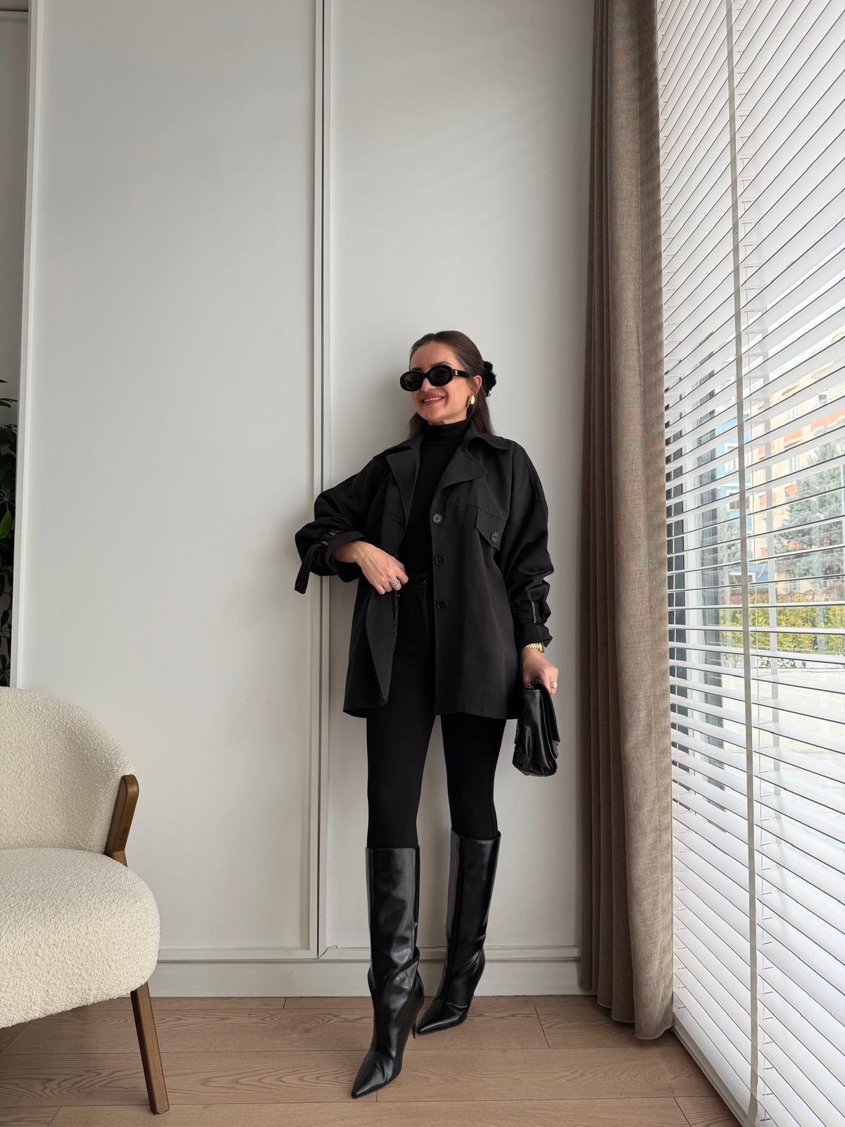 Siyah Oversize Kol Kemerli Trençkot T01