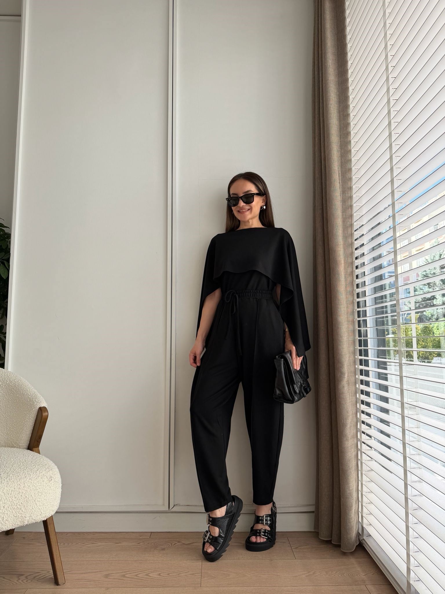 Siyah Pelerin Detaylı Bluz Pantolon Takım 4143