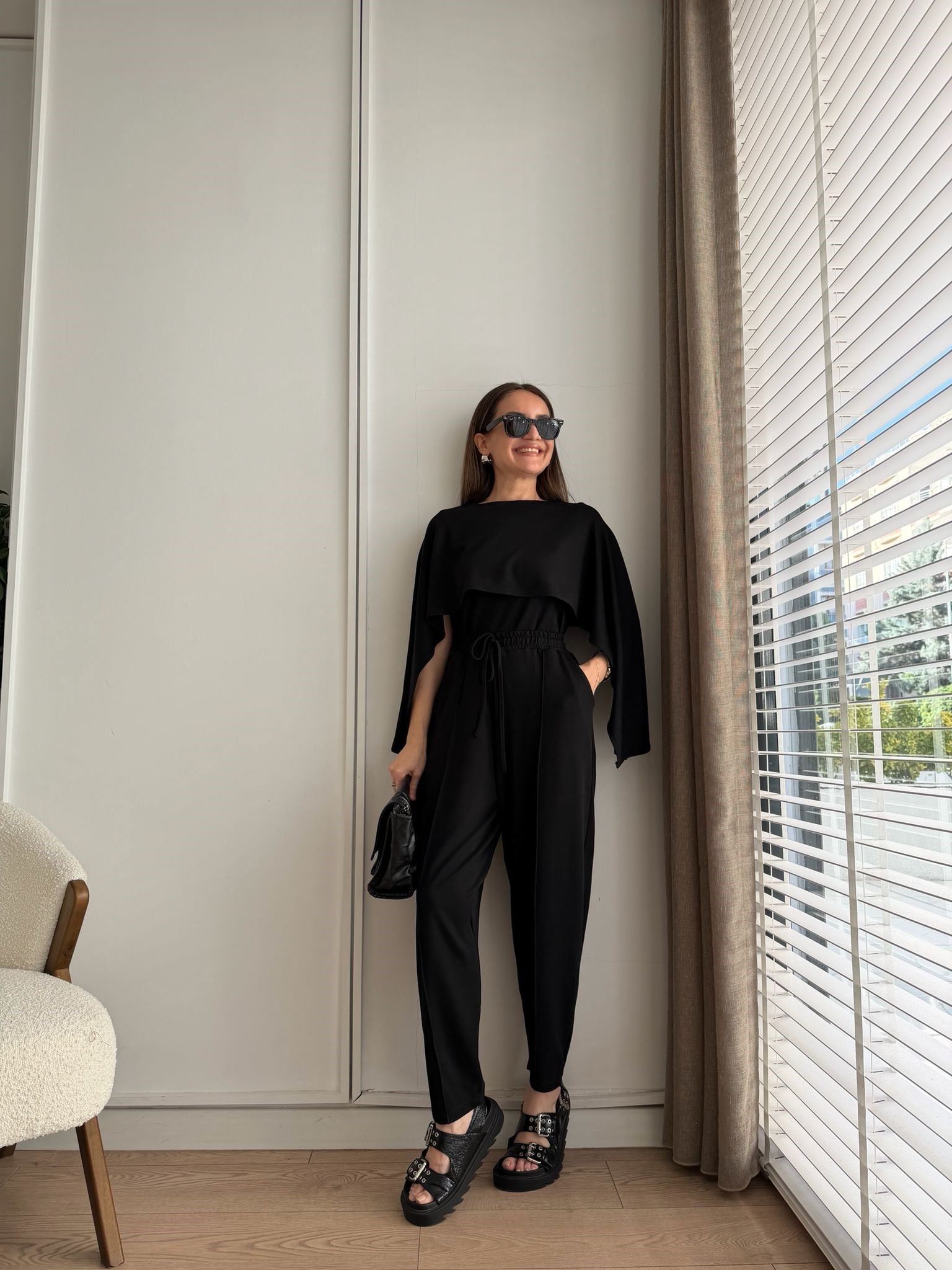 Siyah Pelerin Detaylı Bluz Pantolon Takım 4143