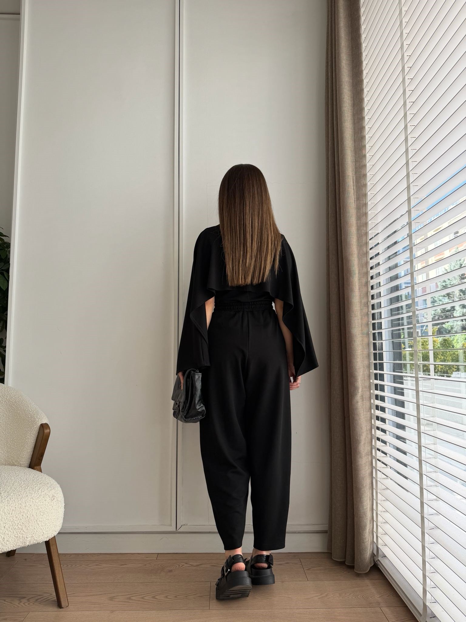 Siyah Pelerin Detaylı Bluz Pantolon Takım 4143
