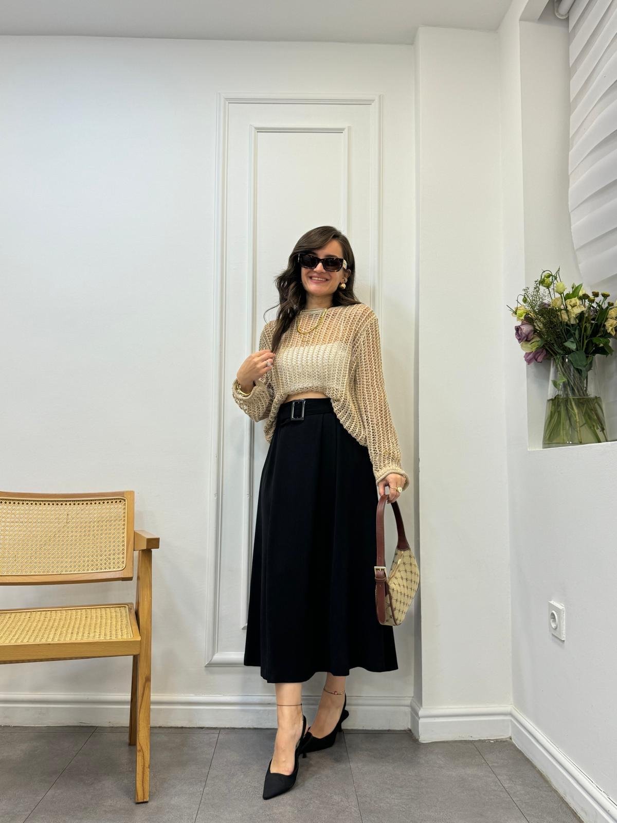 Siyah Pileli Beli Kemerli Midi Boy Etek 456