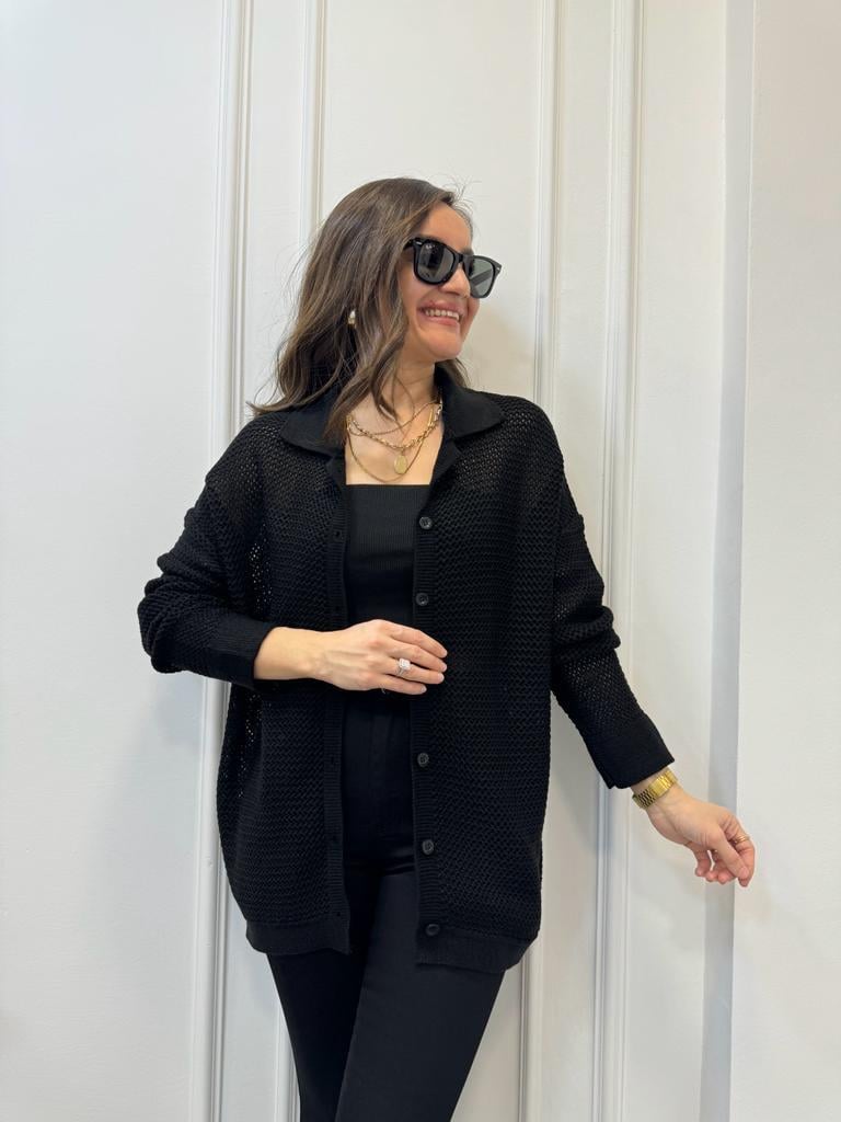 Siyah Polo Yaka Önü Düğmeli Ajurlu Oversize Hırka 4194