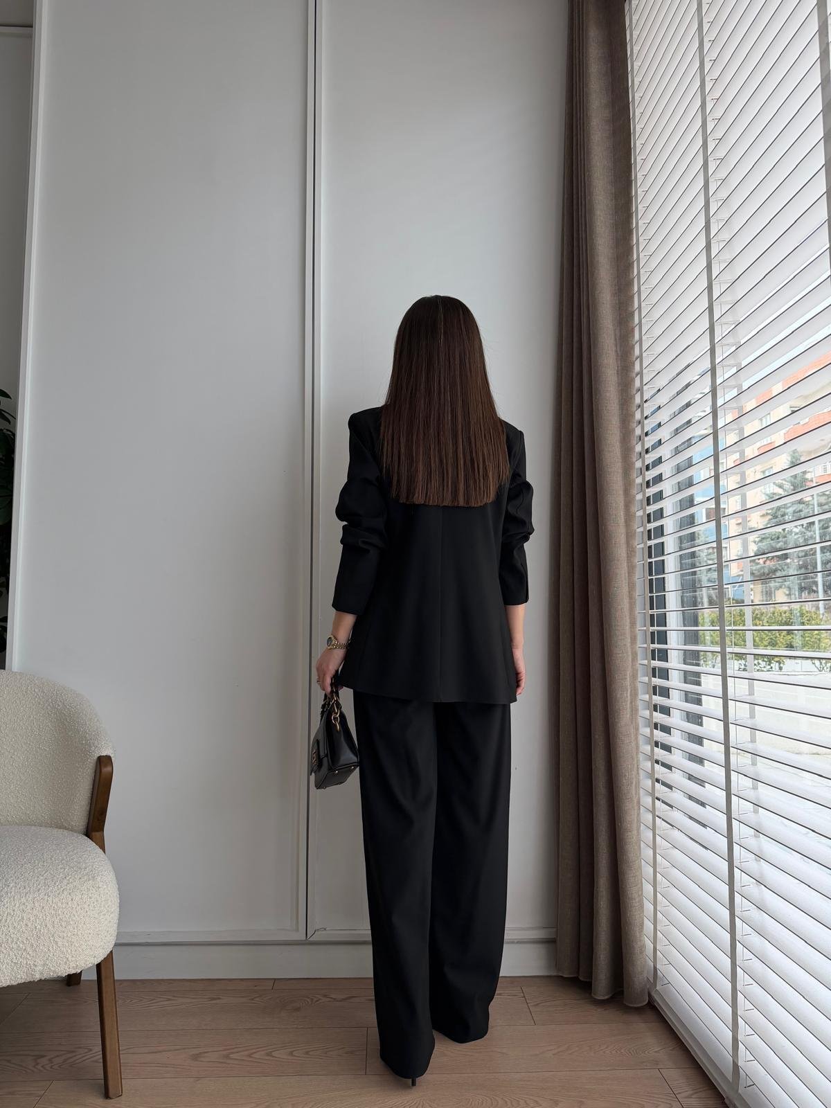 Siyah Premium Seri Toka Detaylı Yan Bağlamalı Takım 9279