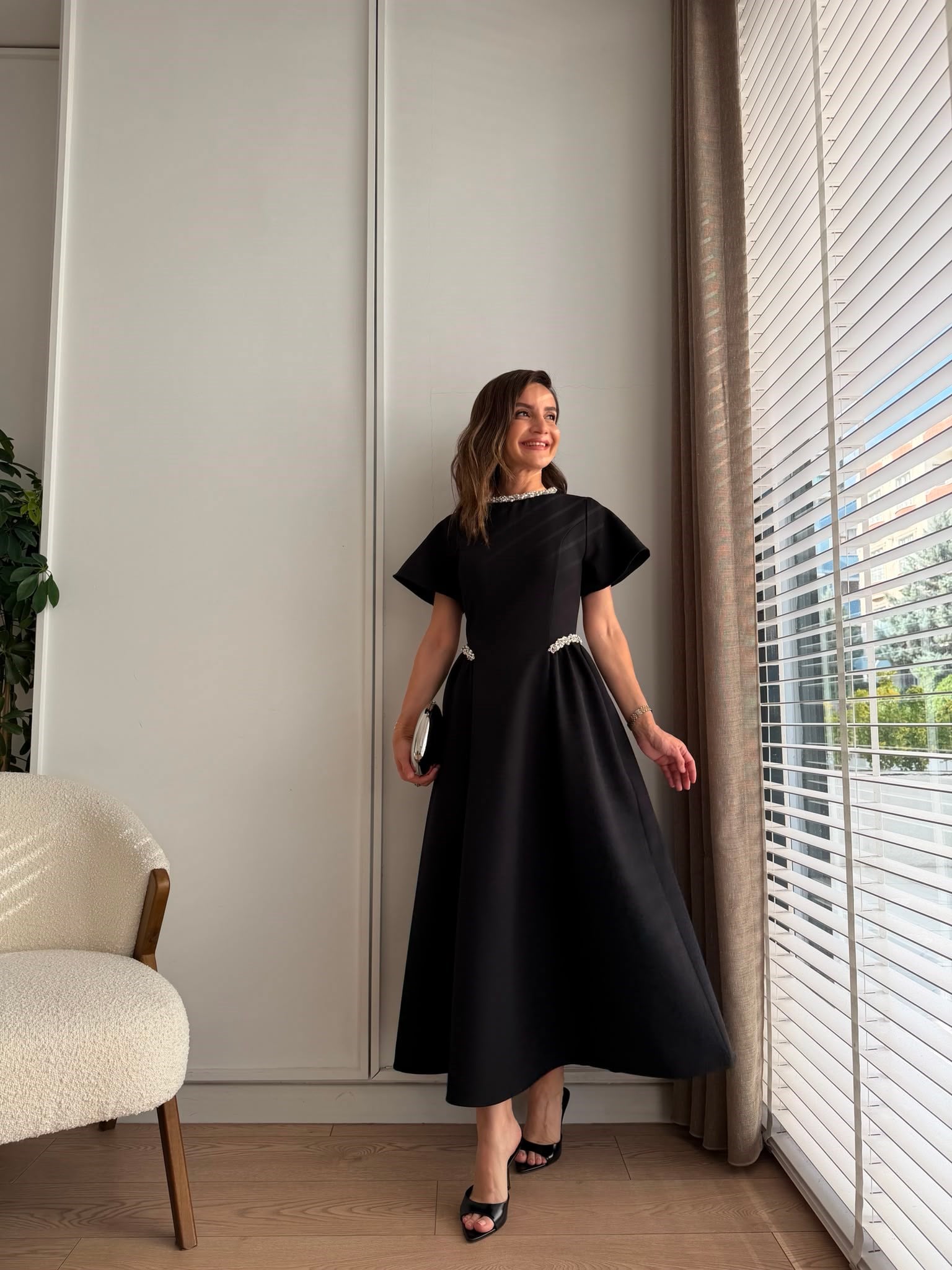 Siyah Prenses Kesim Taş İşlemeli Elbise 3220