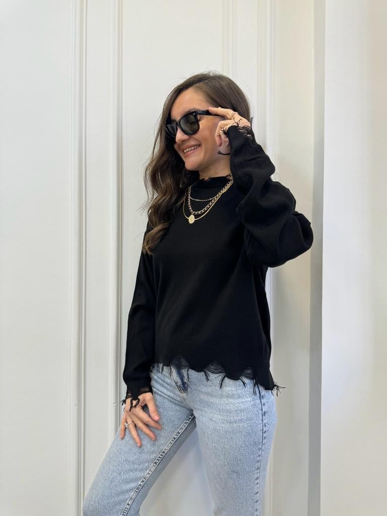Siyah Püskül Detaylı Triko Bluz 3794