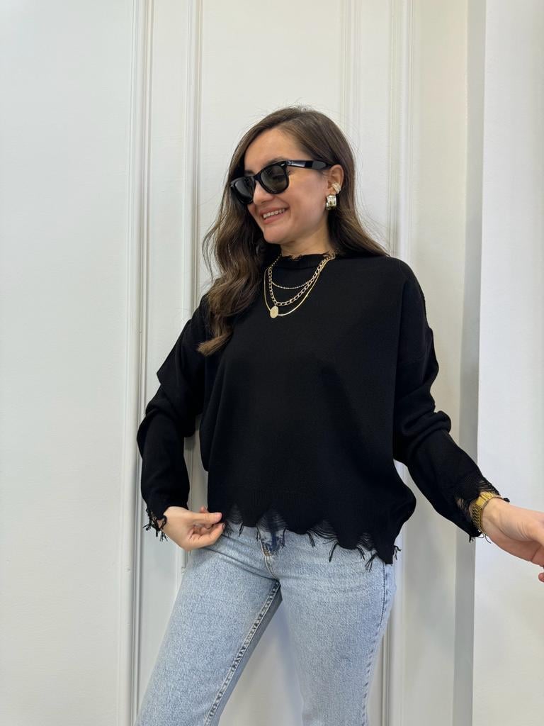 Siyah Püskül Detaylı Triko Bluz 3794