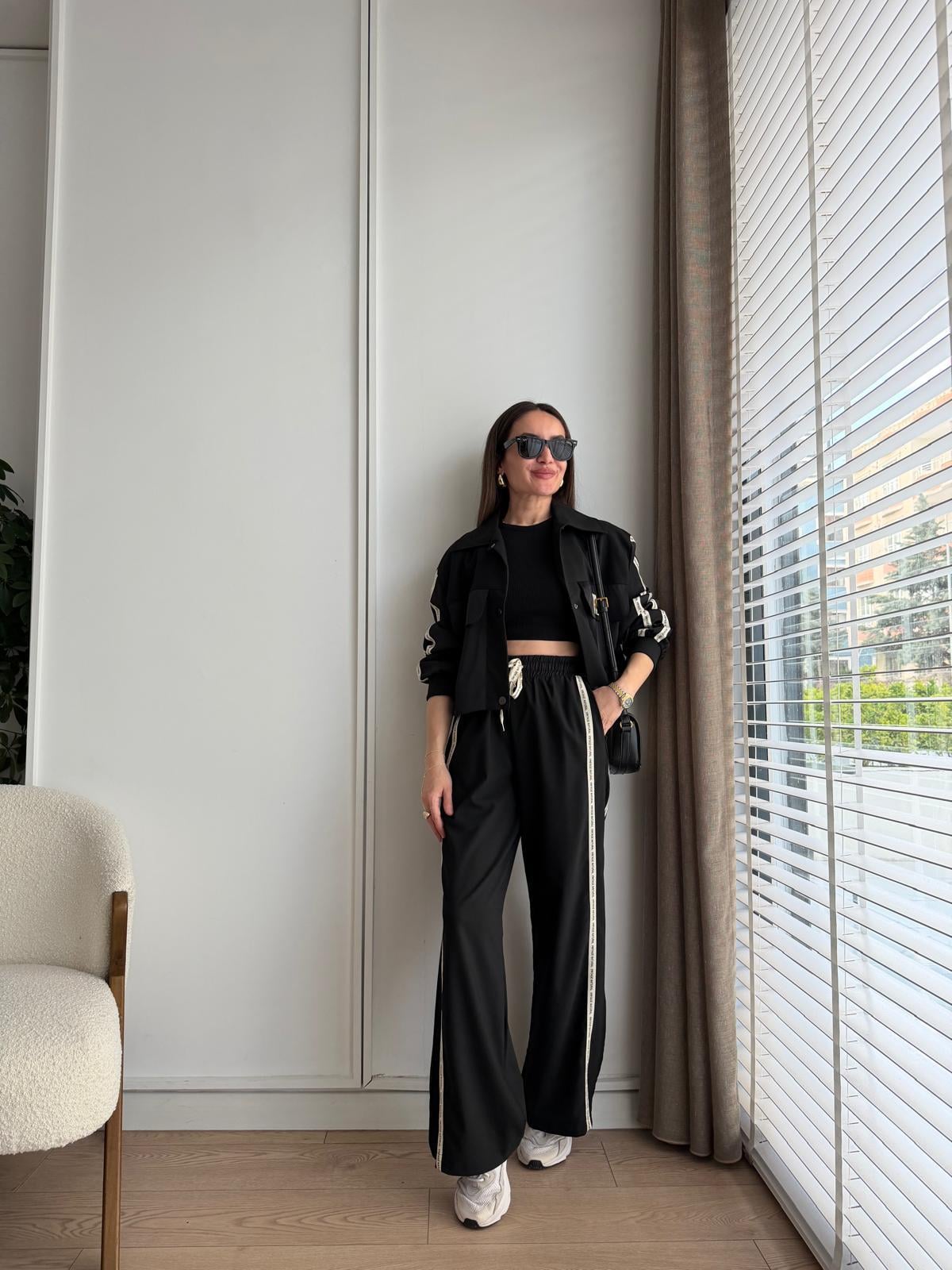 Siyah Şerit Detaylı Ceket Pantolon Takım 580677