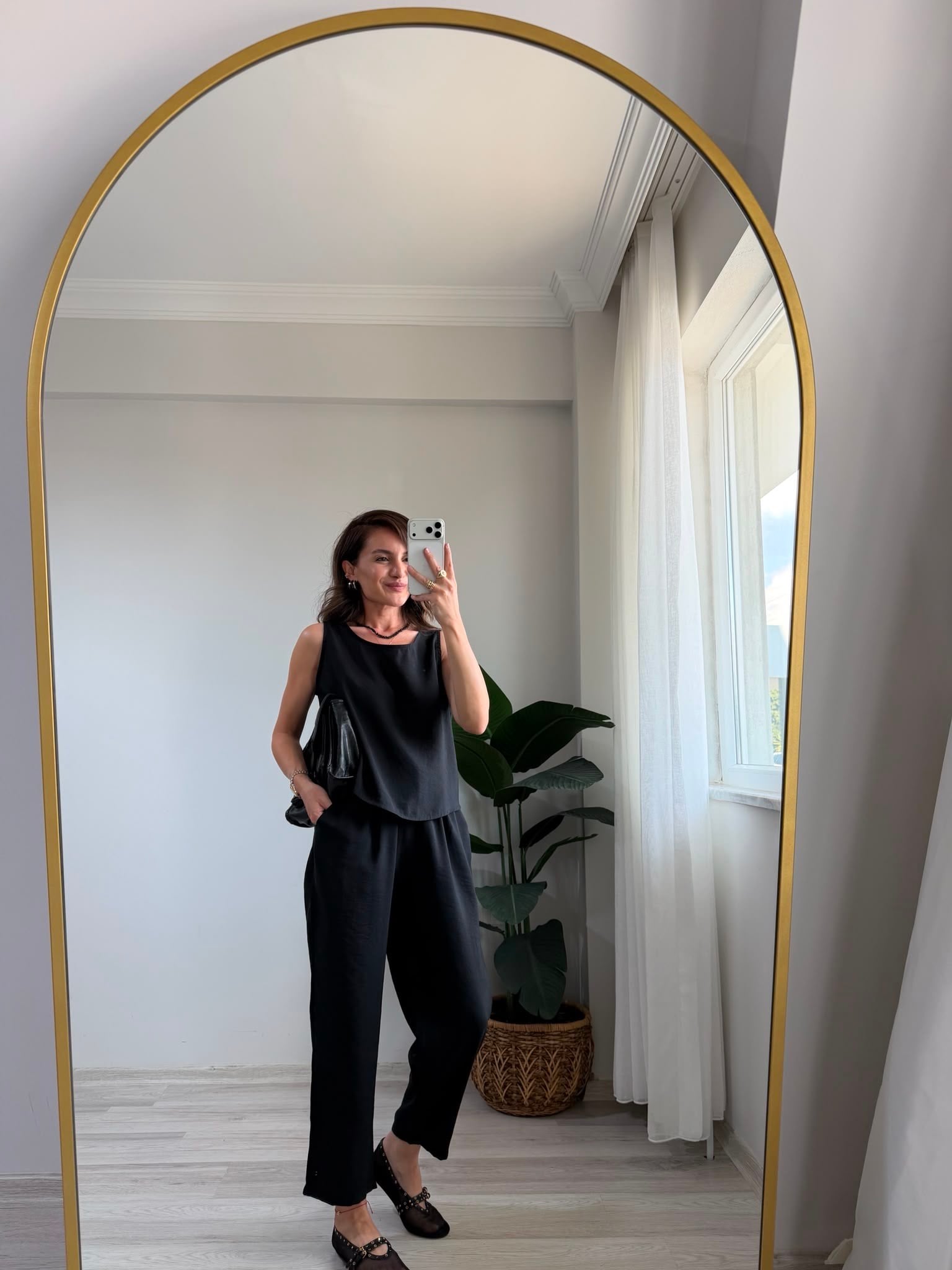 Siyah Sıfır Kol Bluz Pantolon Takım 3089