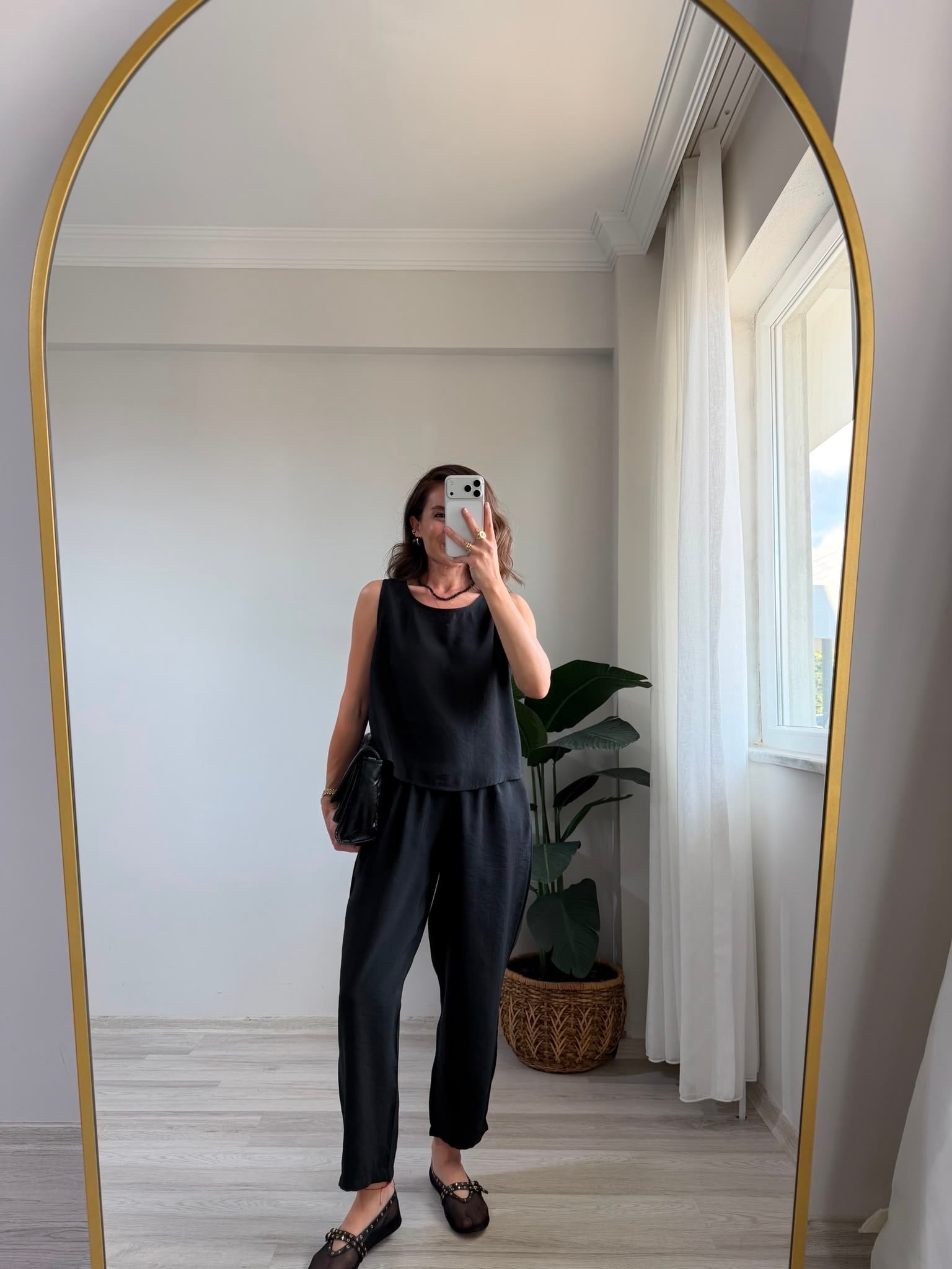 Siyah Sıfır Kol Bluz Pantolon Takım 3089