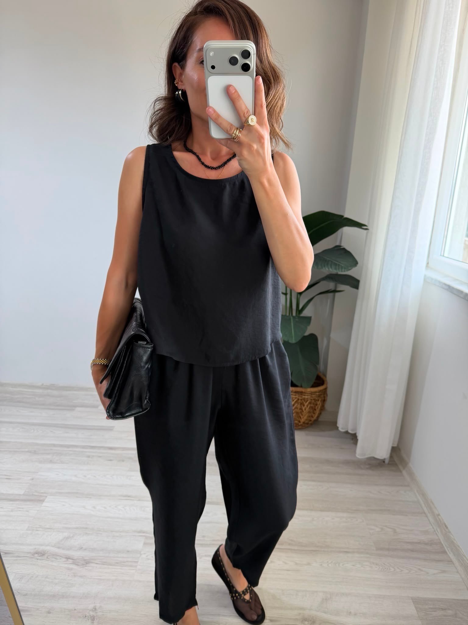 Siyah Sıfır Kol Bluz Pantolon Takım 3089