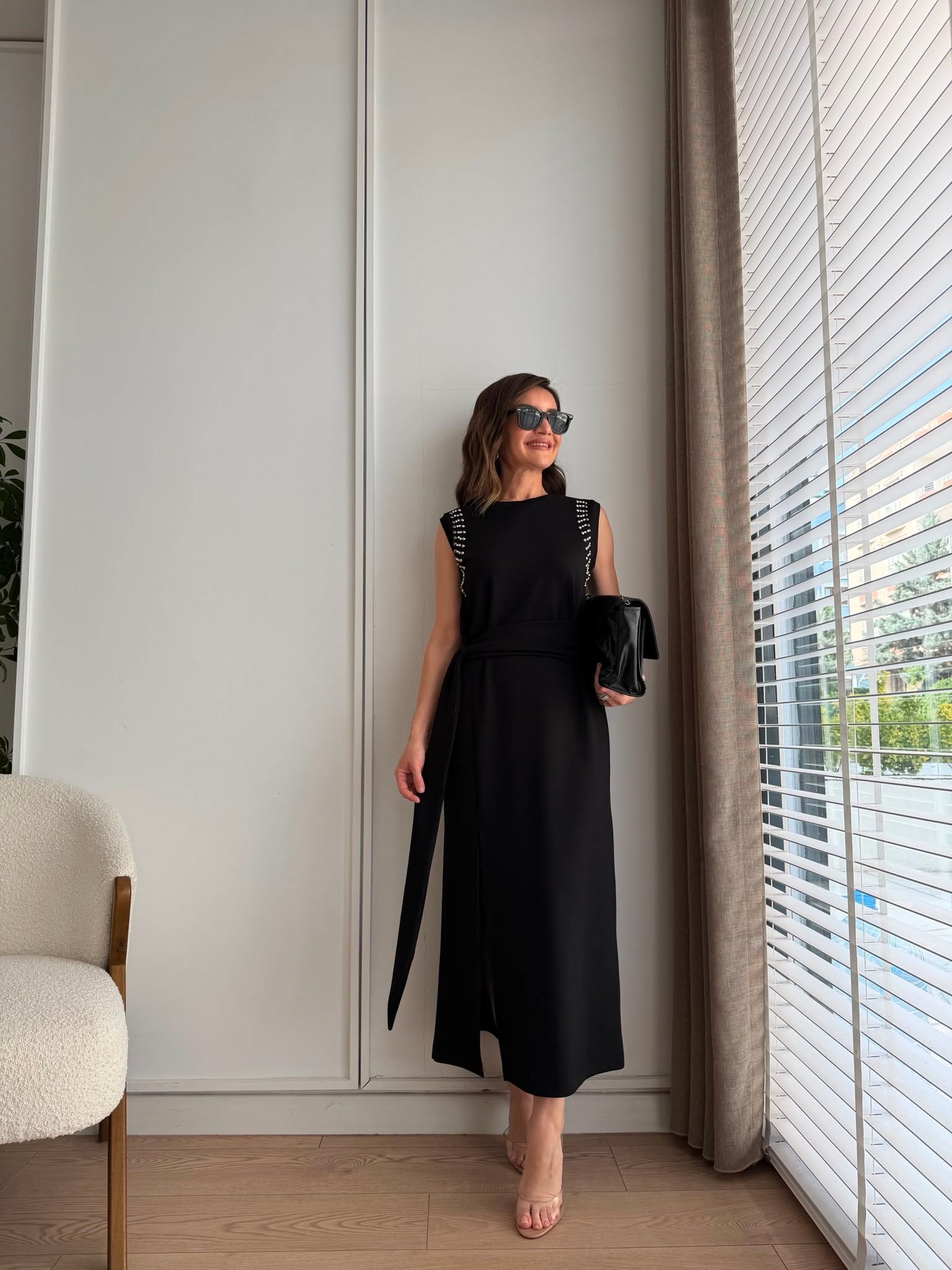 Siyah Sıfır Kol Taş İşlemeli Bel Detaylı Elbise 37475