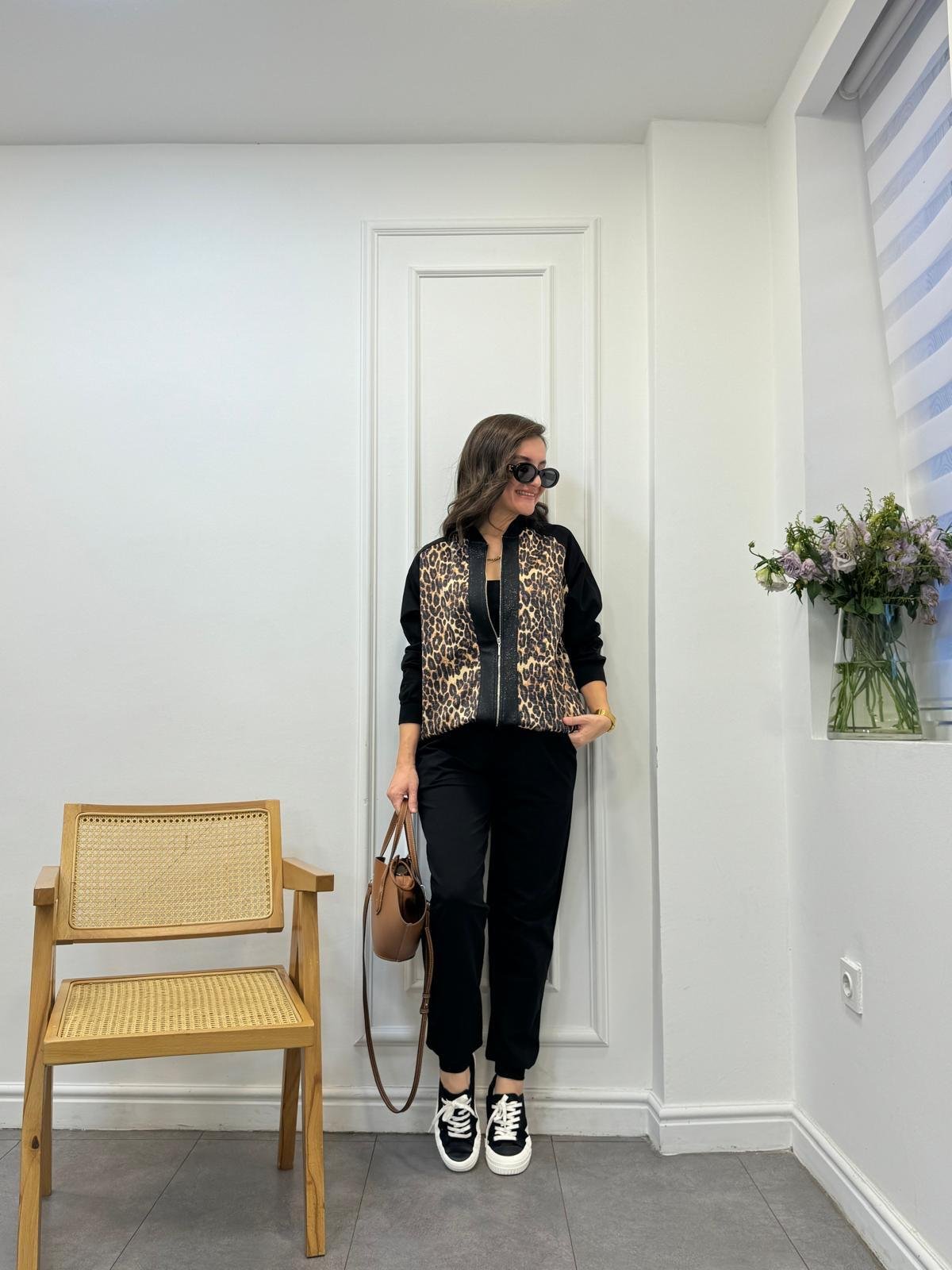 Siyah Tasarım Leopar Sim Geçişli Takım 281007