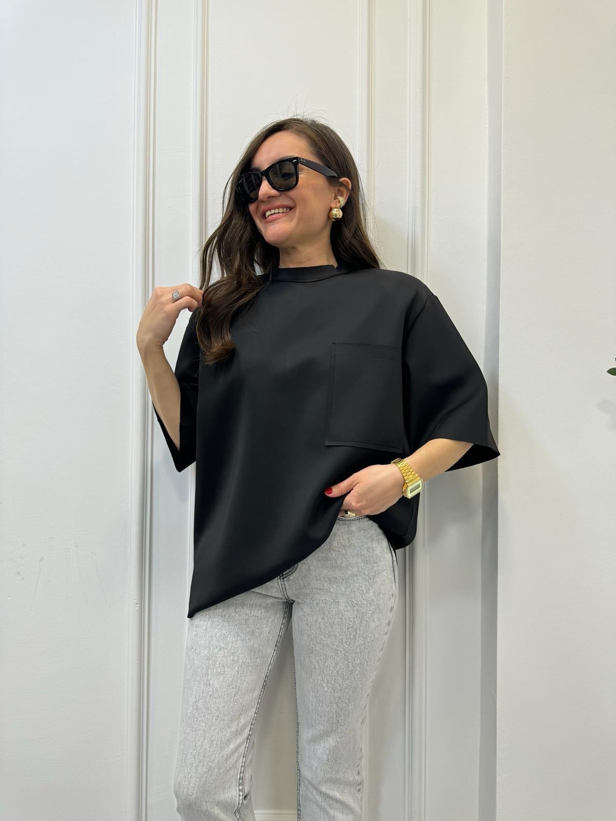 Siyah Tek Cepli Scuba Kumaş Arka Zincirli Oversize Tişört 4010
