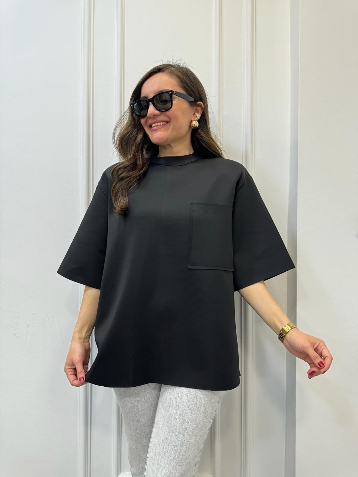 Siyah Tek Cepli Scuba Kumaş Arka Zincirli Oversize Tişört 4010