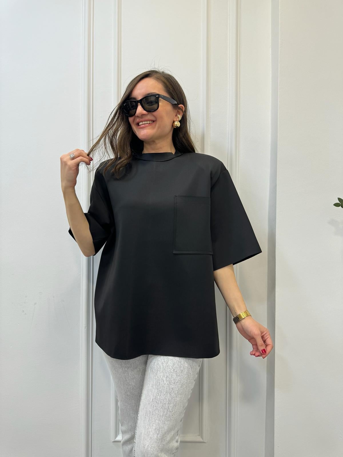 Siyah Tek Cepli Scuba Kumaş Arka Zincirli Oversize Tişört 4010