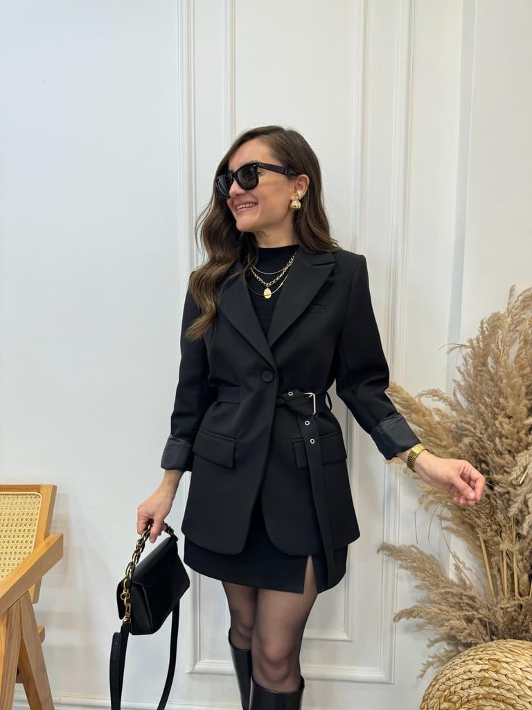 Siyah Tek Düğme Kemer Detaylı Blazer Ceket 9367