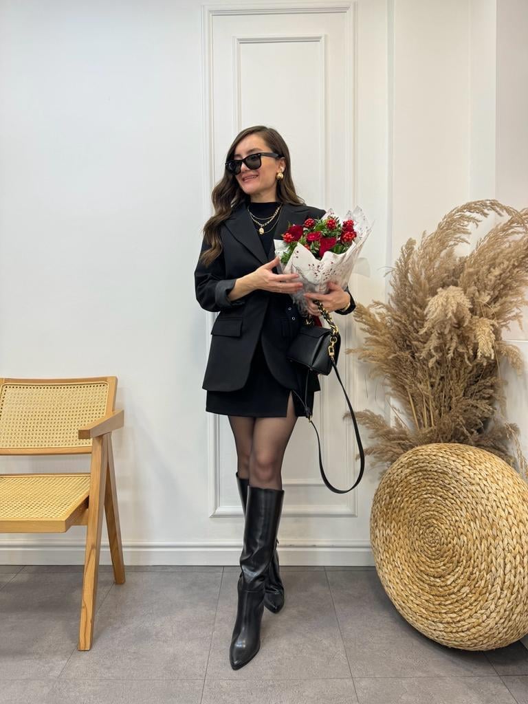 Siyah Tek Düğme Kemer Detaylı Blazer Ceket 9367