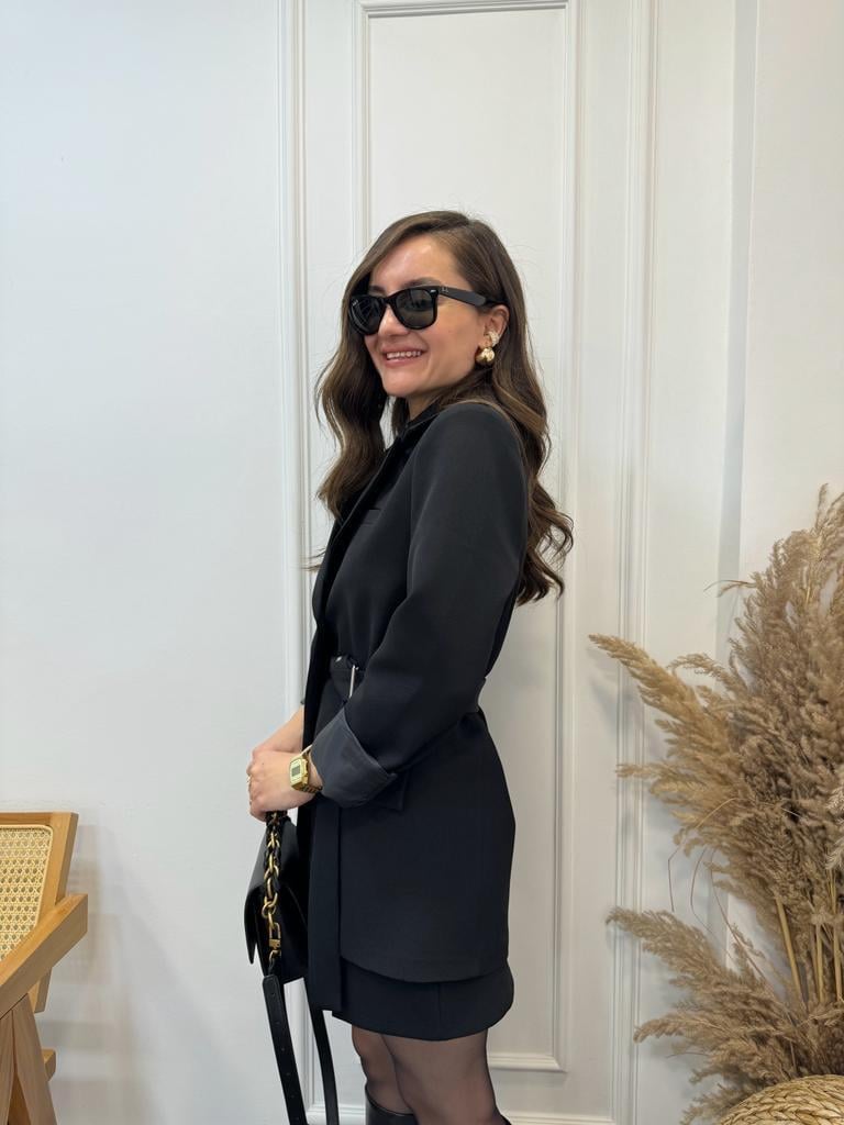 Siyah Tek Düğme Kemer Detaylı Blazer Ceket 9367