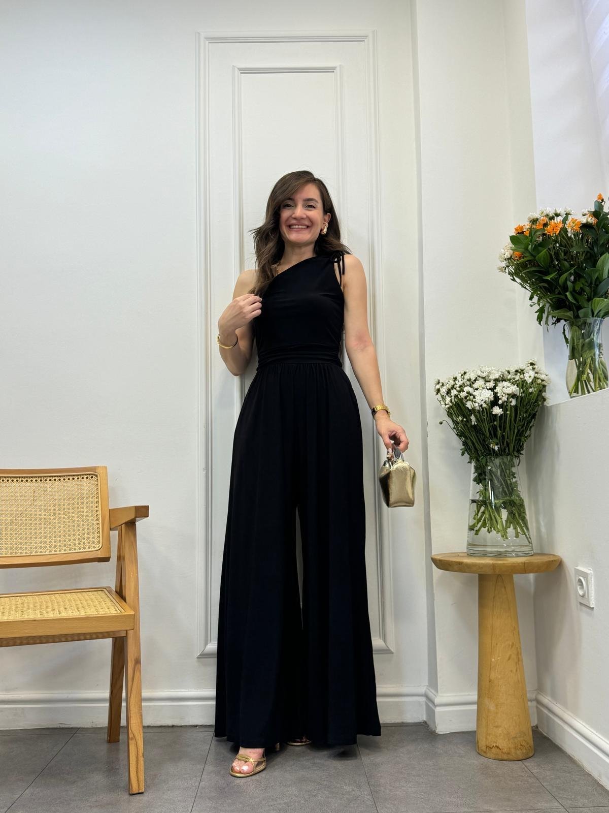 Siyah Tek Omuz Bel Drape Detaylı Tulum 9133