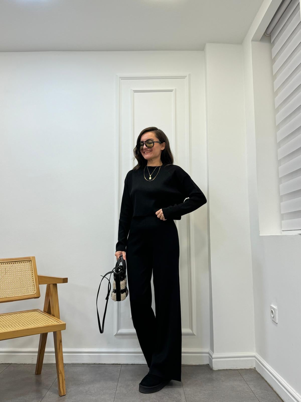 Siyah Triko Bluz Pantolon Fitilli Takım 4237