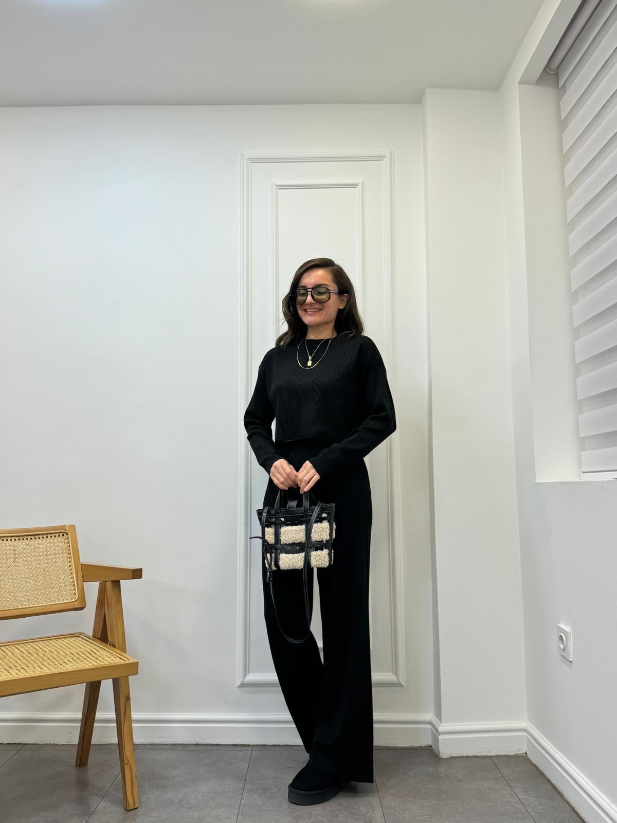Siyah Triko Bluz Pantolon Fitilli Takım 4237