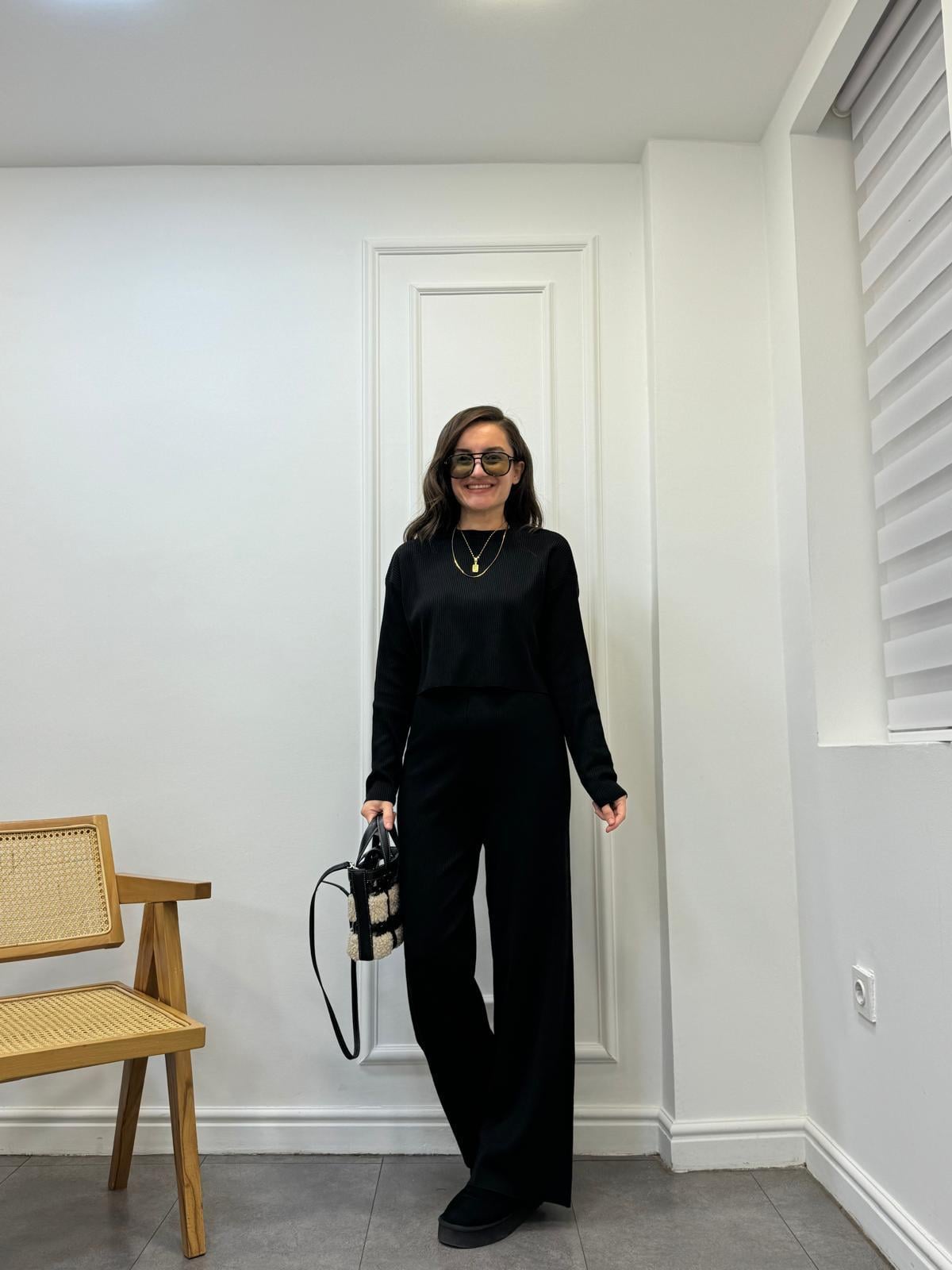 Siyah Triko Bluz Pantolon Fitilli Takım 4237