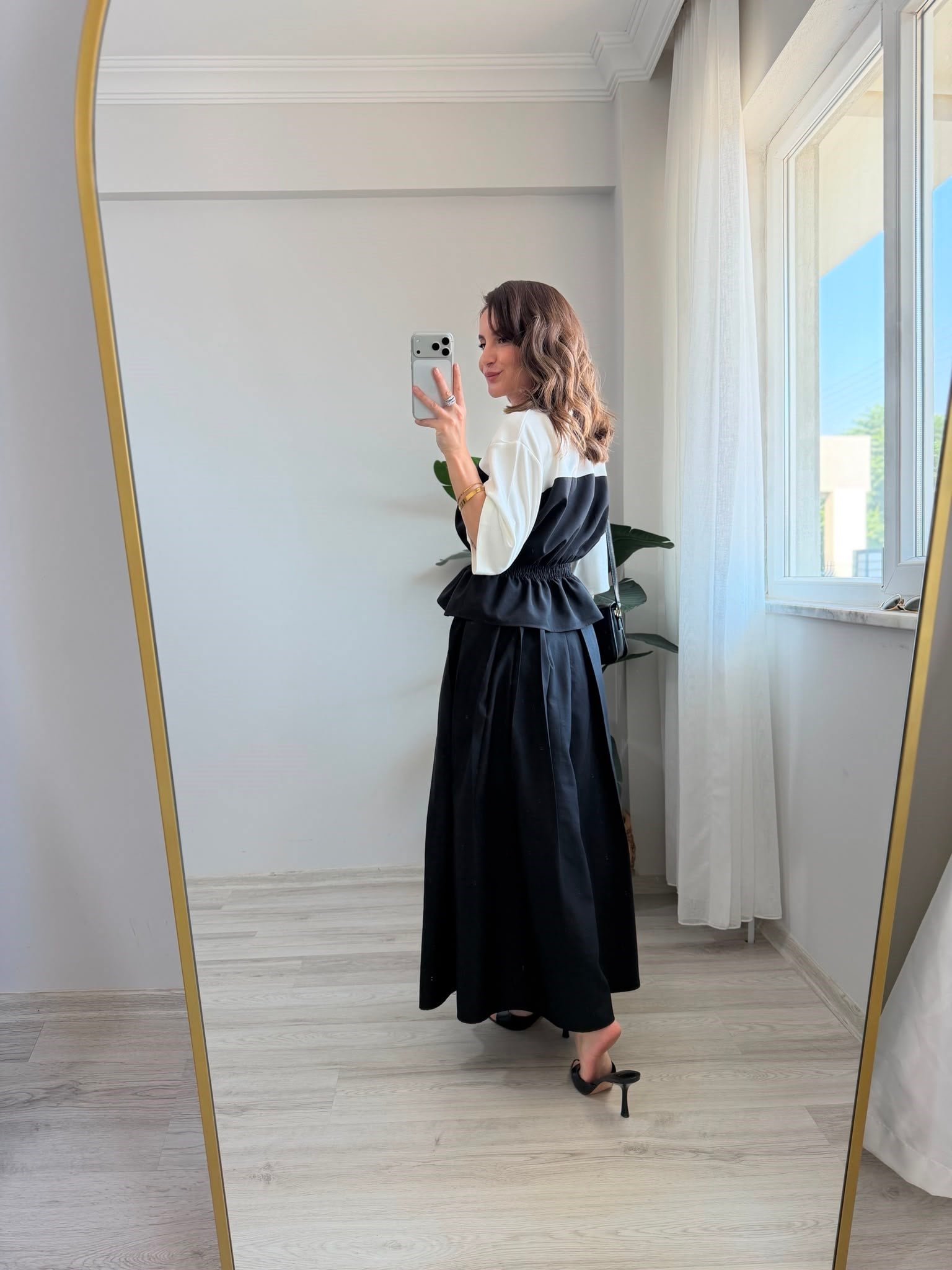 Siyah TWST Model Beli Lastikli Bluz Etek Takım 4168