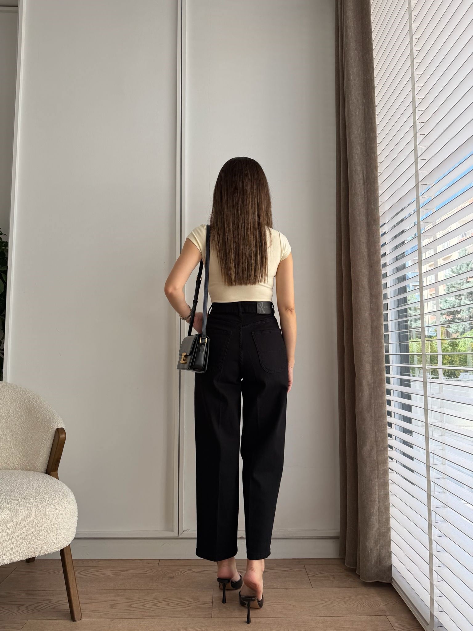 Siyah Ütü İzli Boyfriend Jean 3001