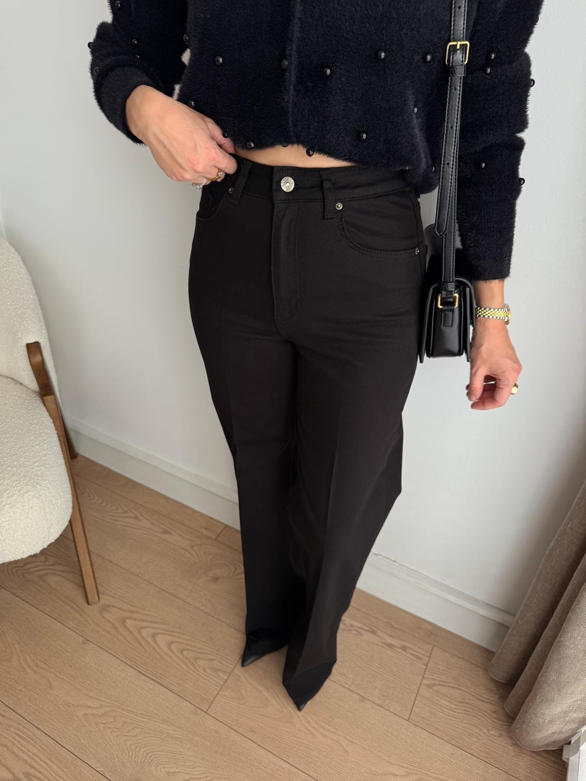 Siyah Ütü İzli Fit Jean D890