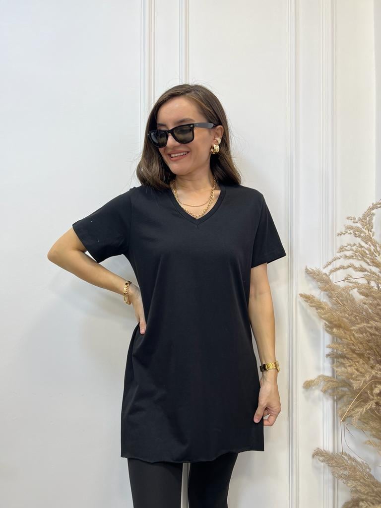 Siyah V Yaka Yandan Yırtmaçlı Tshirt 1483