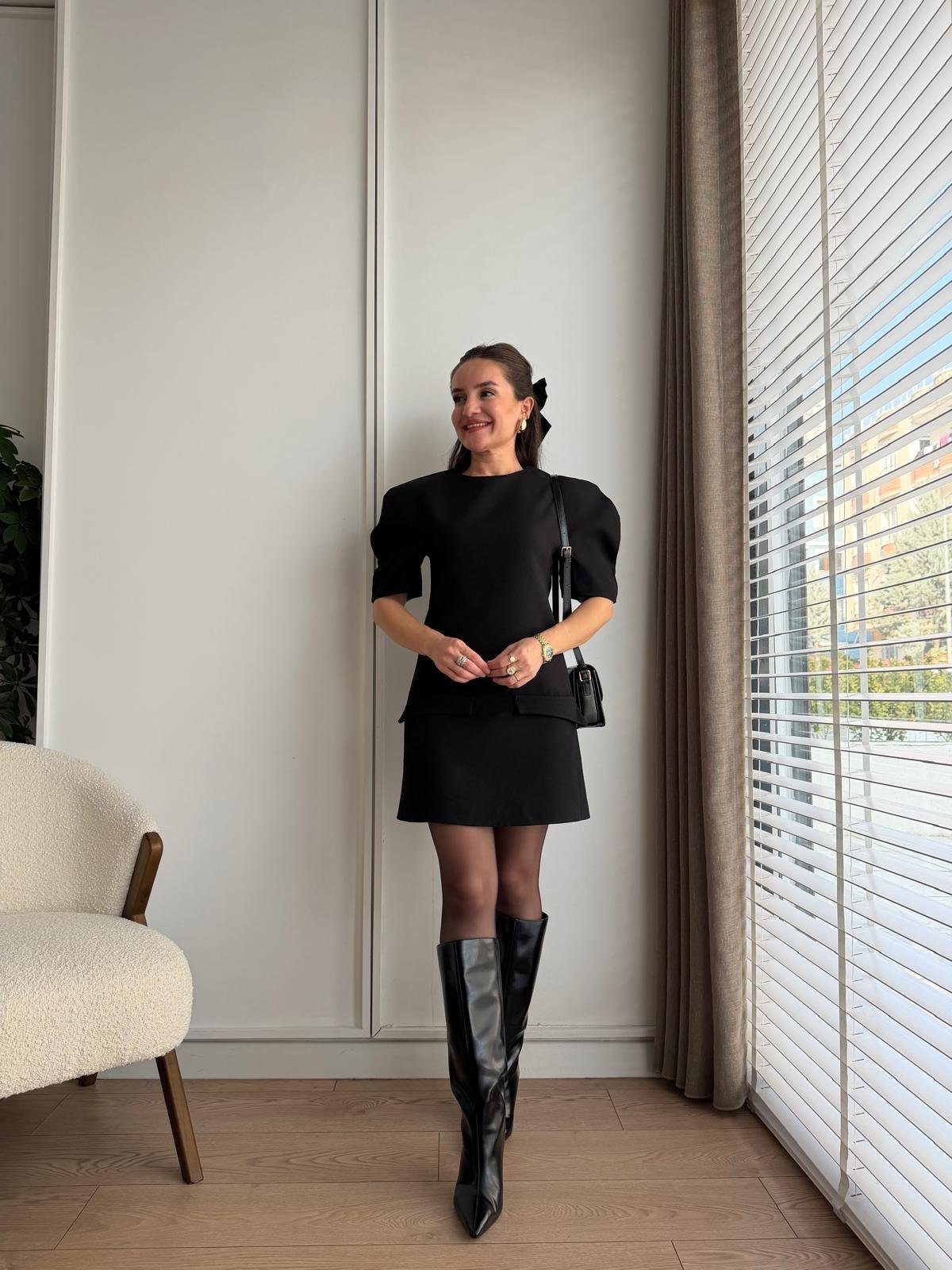 Siyah Vatkalı Cep Detaylı Mini Boy Elbise 5234