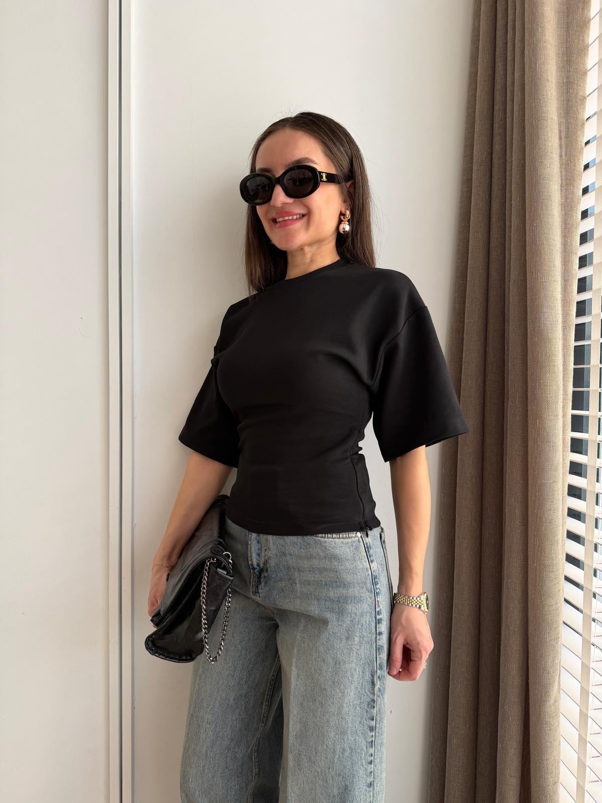 Siyah Yan Drapeli Tshirt 261003