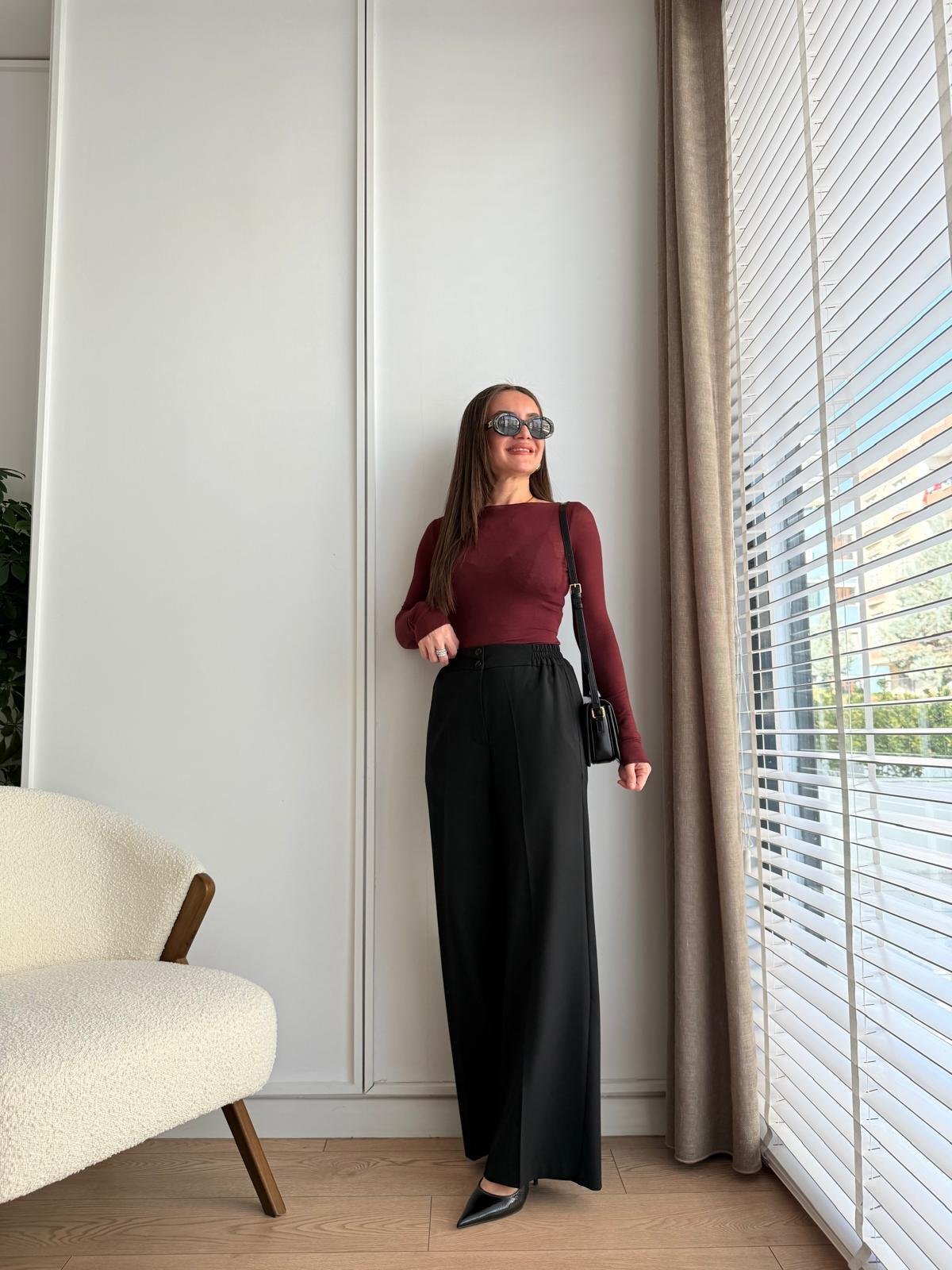 Siyah Yandan Lastikli Çift Düğmeli Palazzo Pantolon 9005