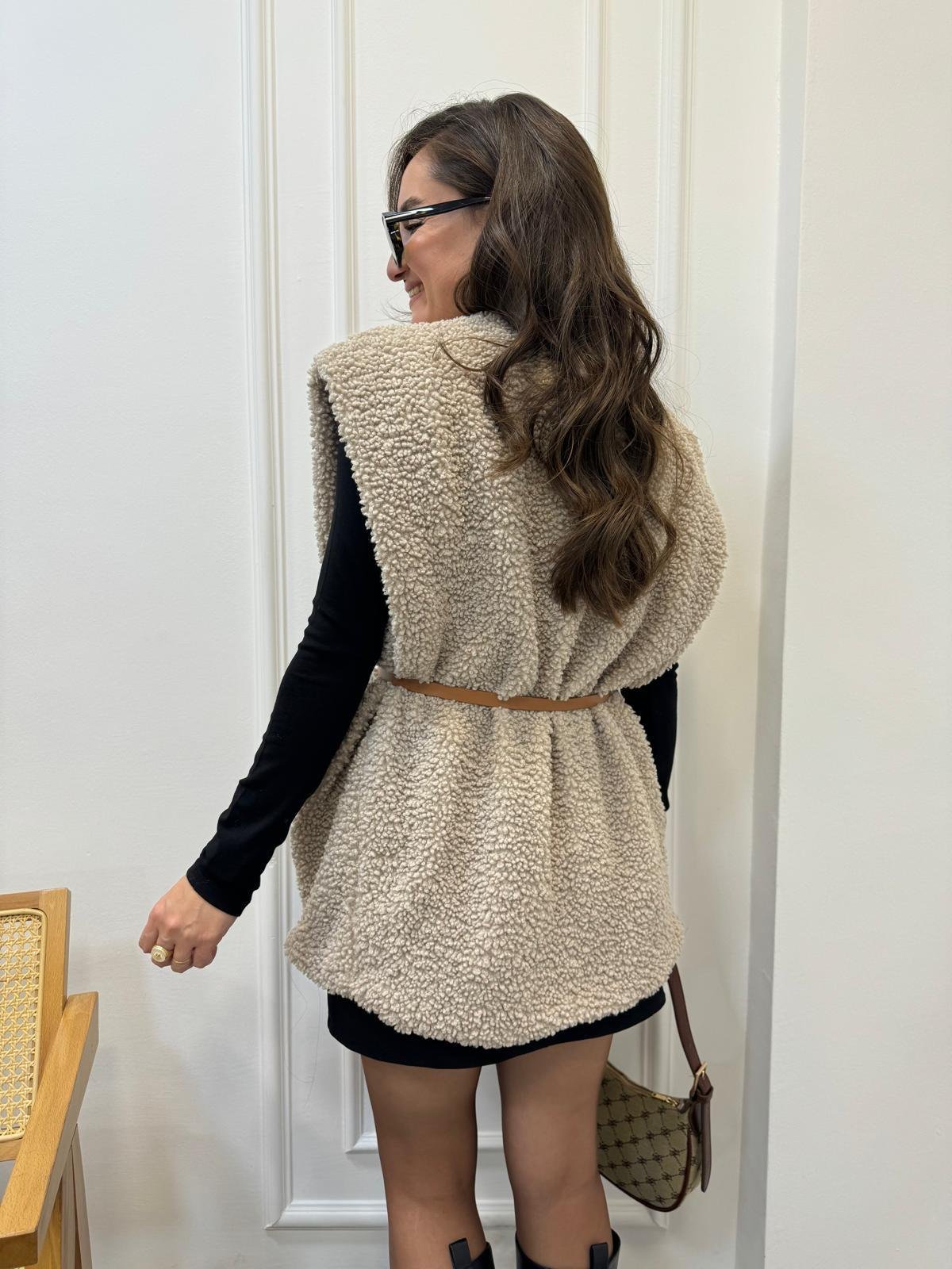 Taş Astarlı Kemerli Teddy Yelek 25500