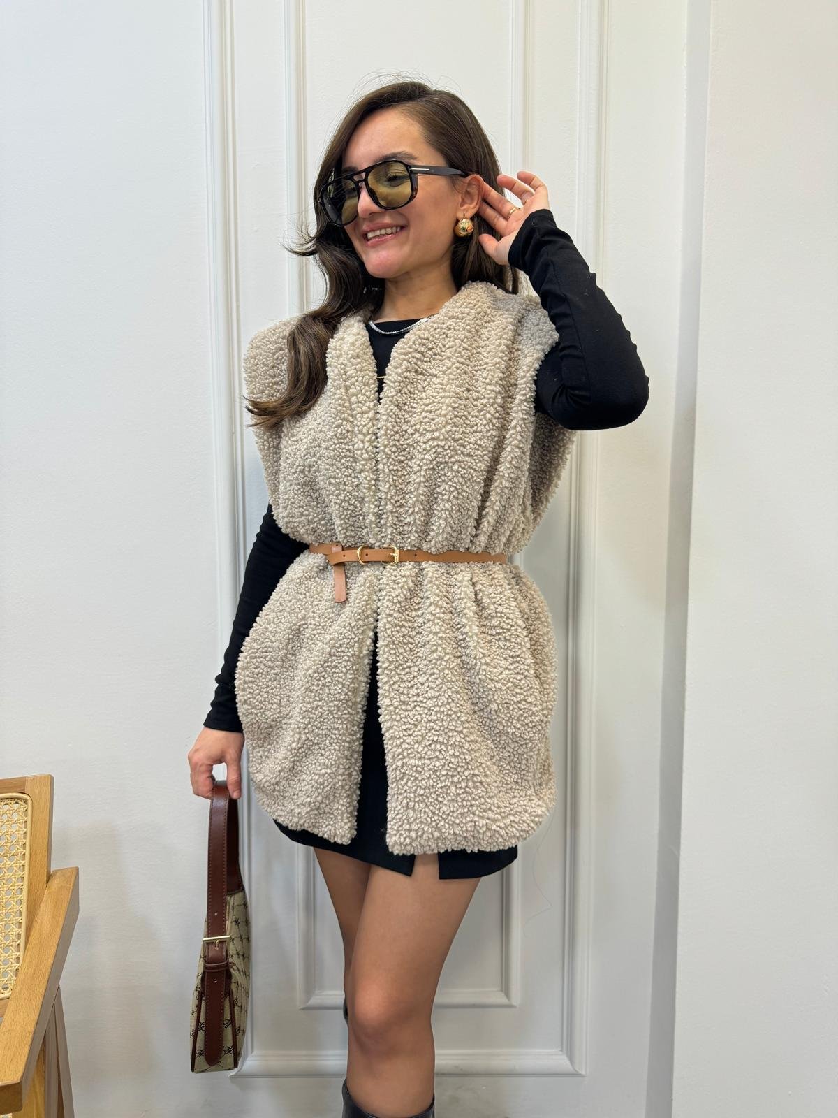 Taş Astarlı Kemerli Teddy Yelek 25500