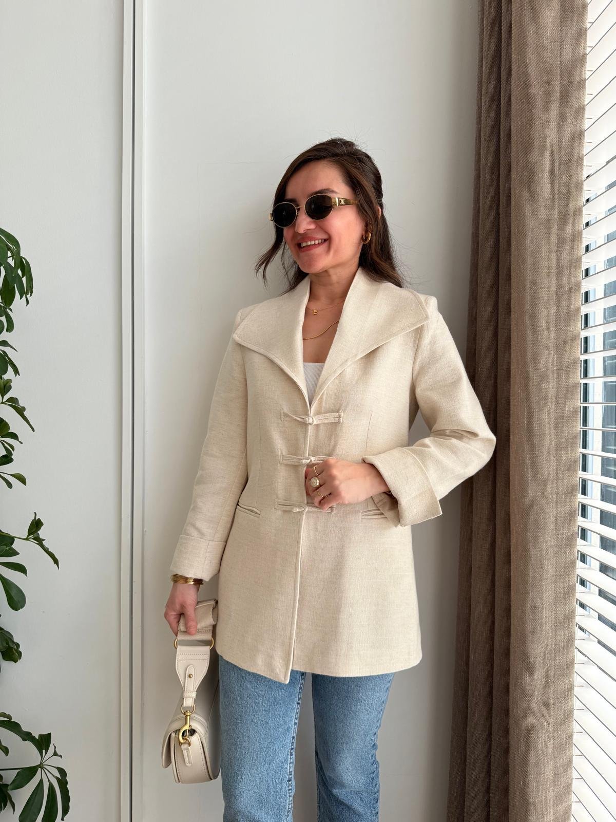 Taş Mendil Yaka Biyeli Blazer Ceket 7517
