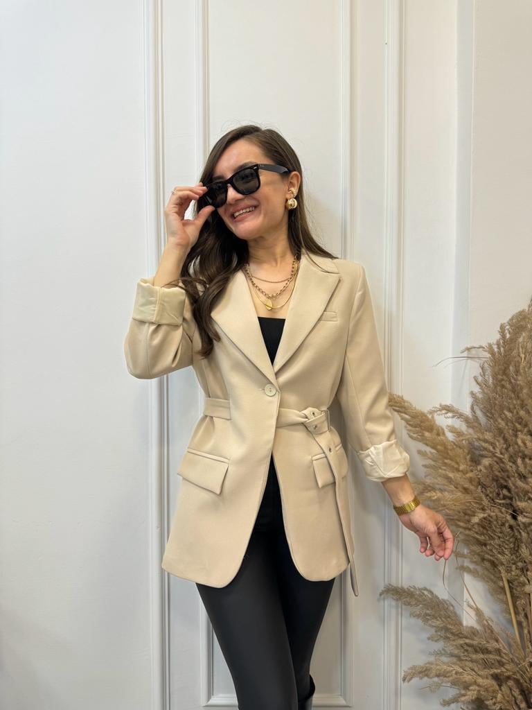 Taş Tek Düğme Kemer Detaylı Blazer Ceket 9367